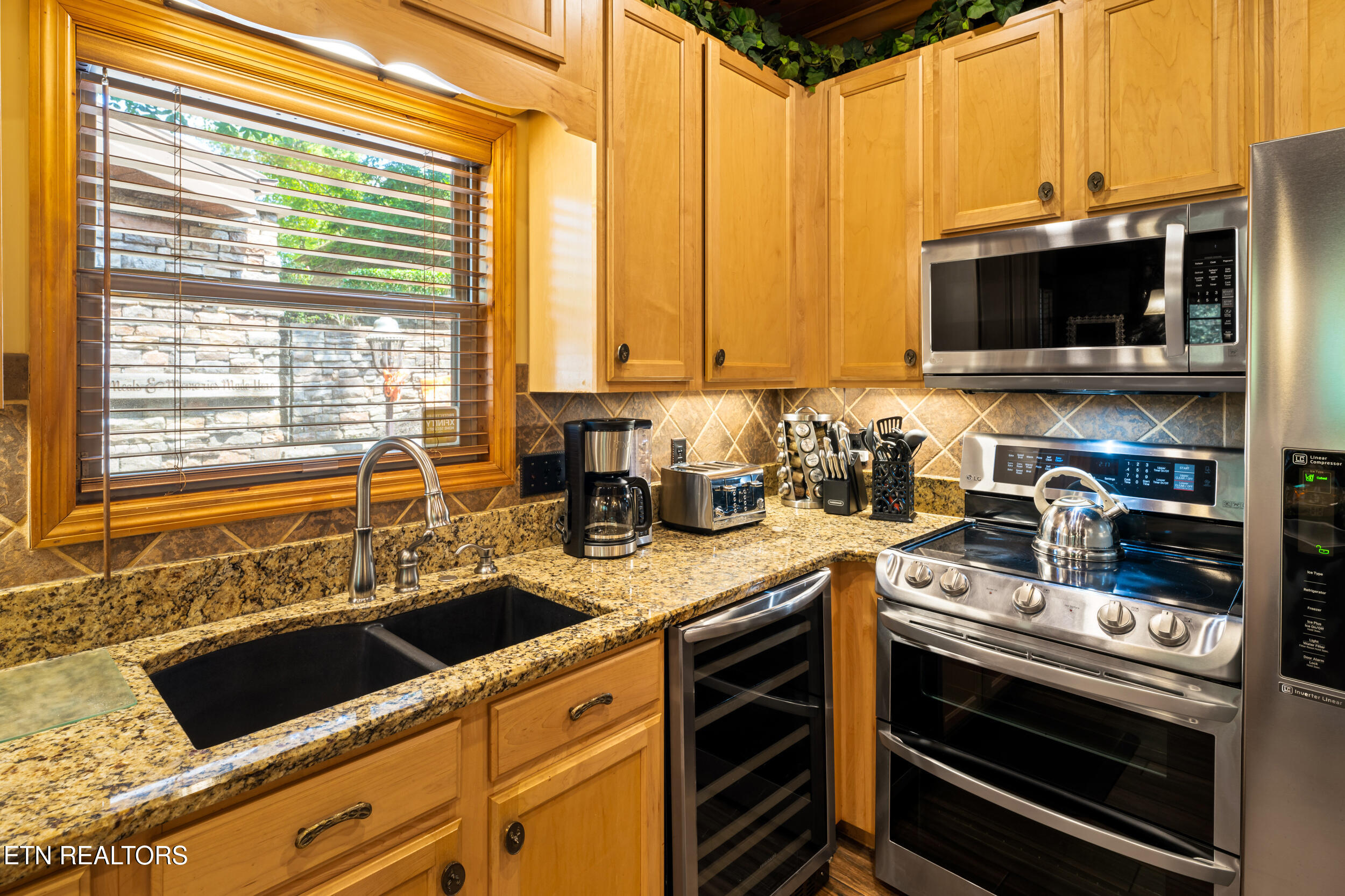 726 Plantation Drive Pigeon Forge TN 37863
