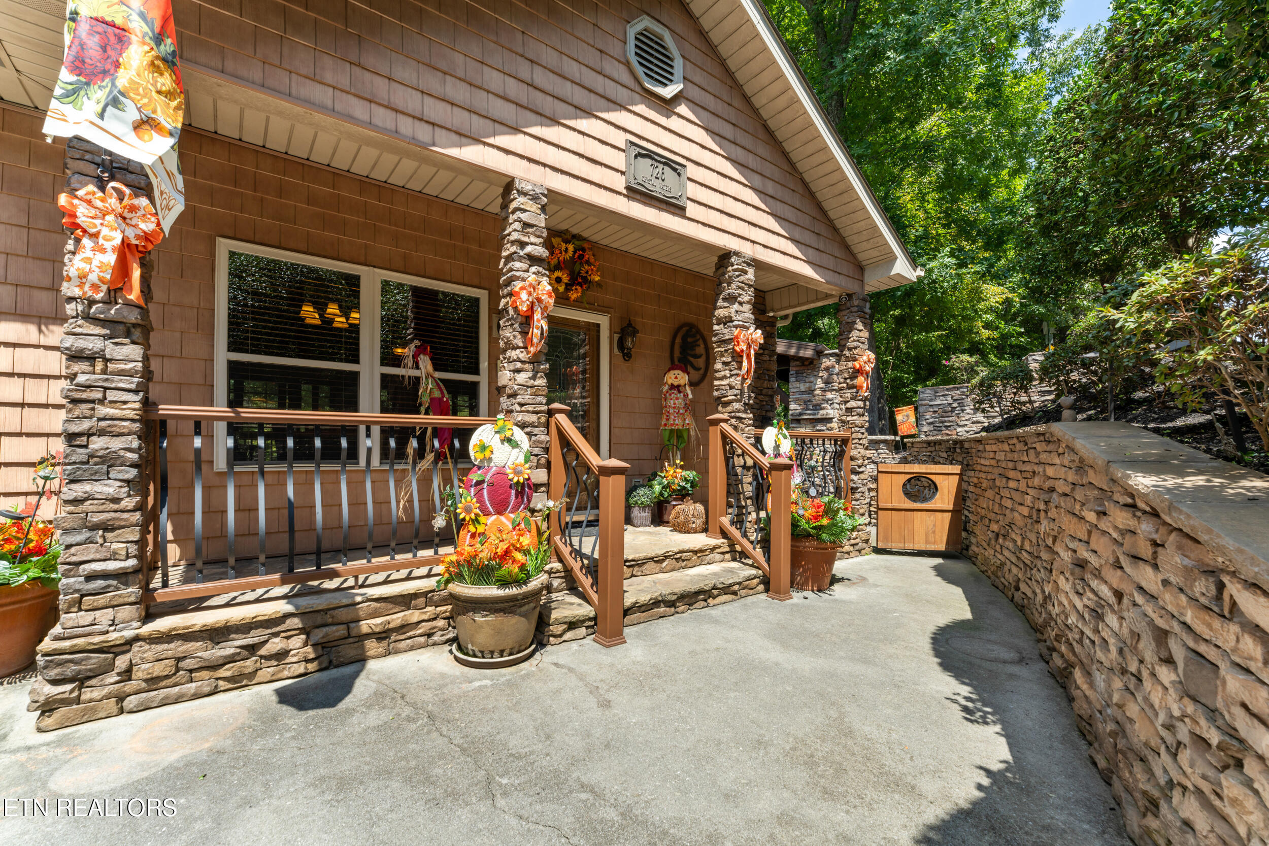 726 Plantation Drive Pigeon Forge TN 37863