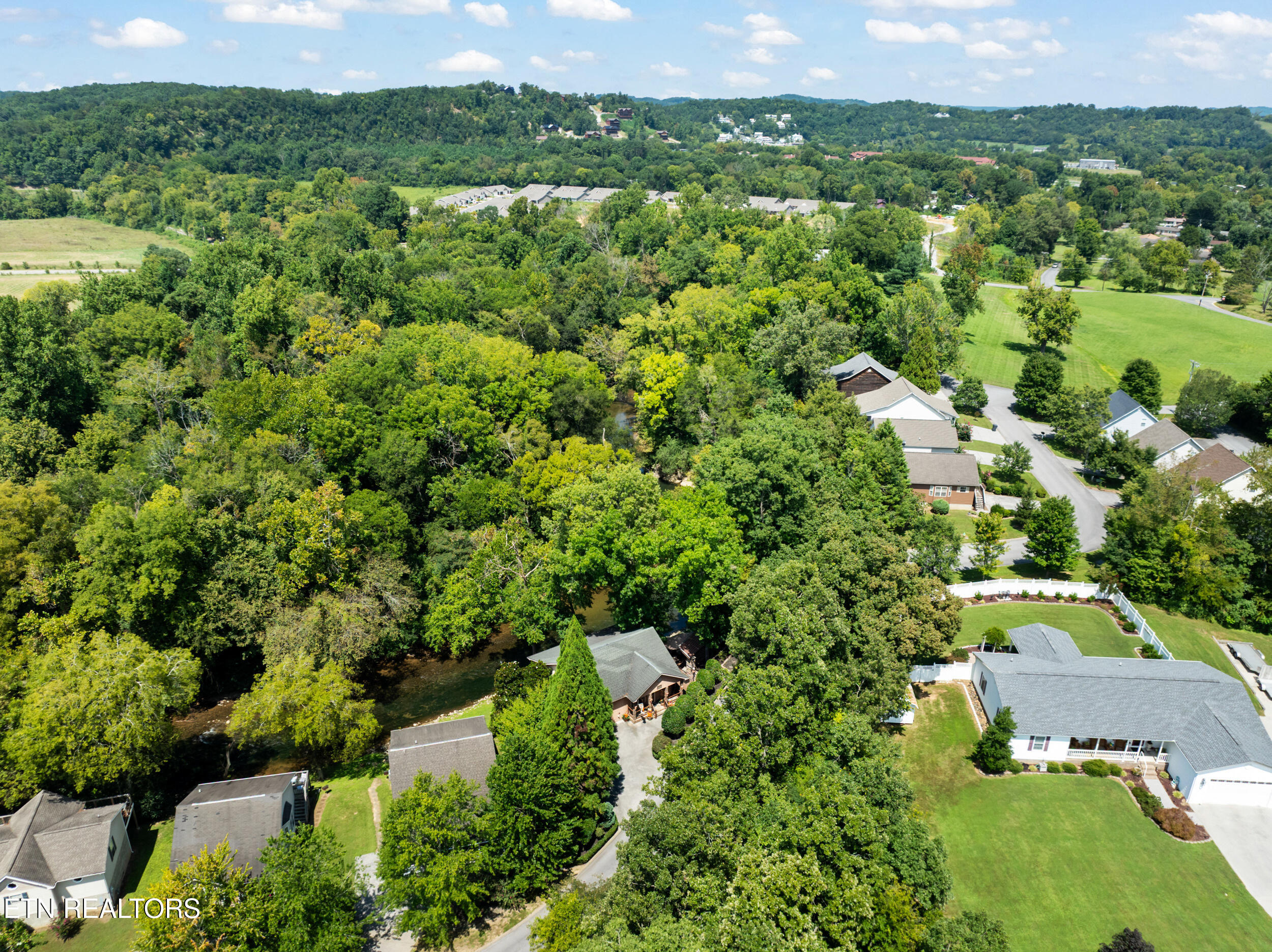 726 Plantation Drive Pigeon Forge TN 37863