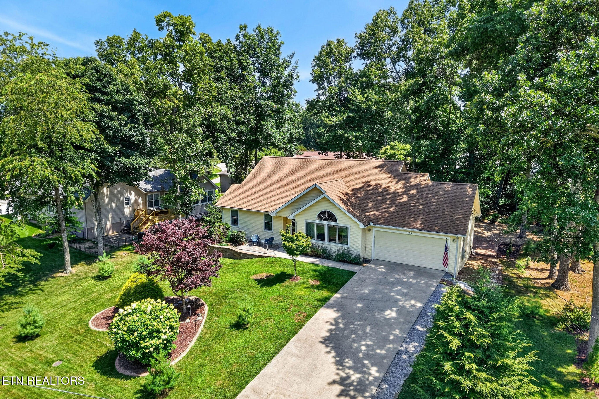 103 Brighton Lane Crossville TN 38558