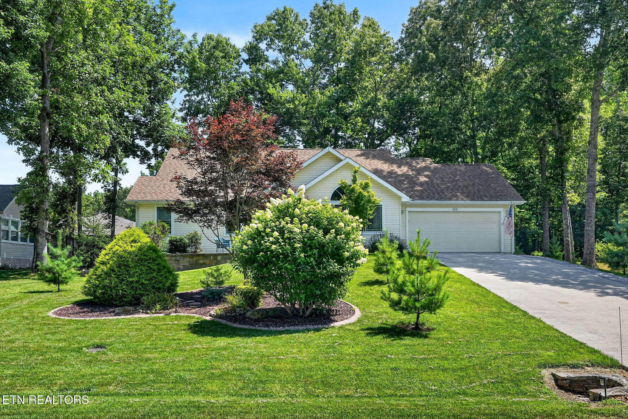 103 Brighton Lane Crossville TN 38558