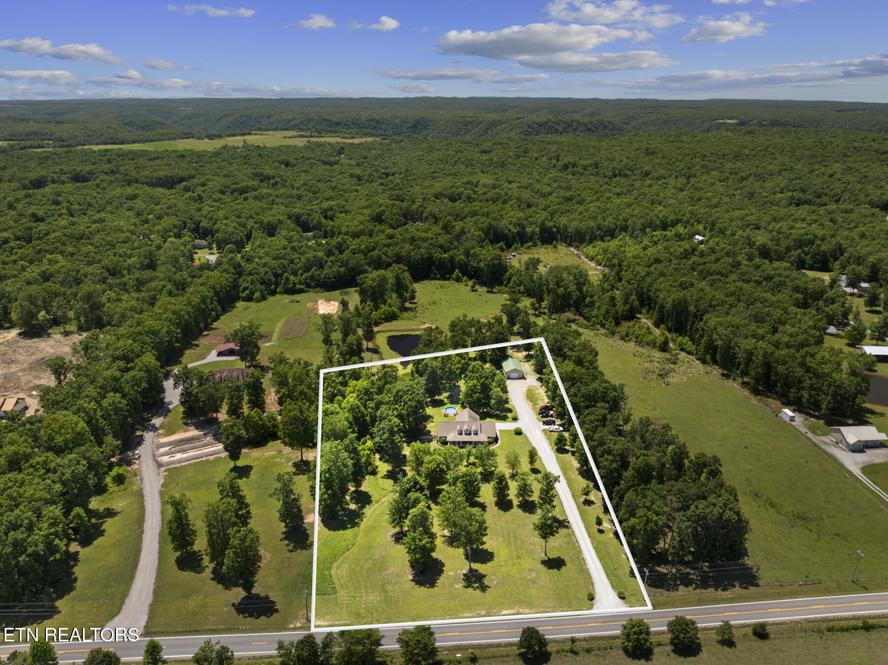 5171 Wilder 4ac Road Grimsley TN 38565
