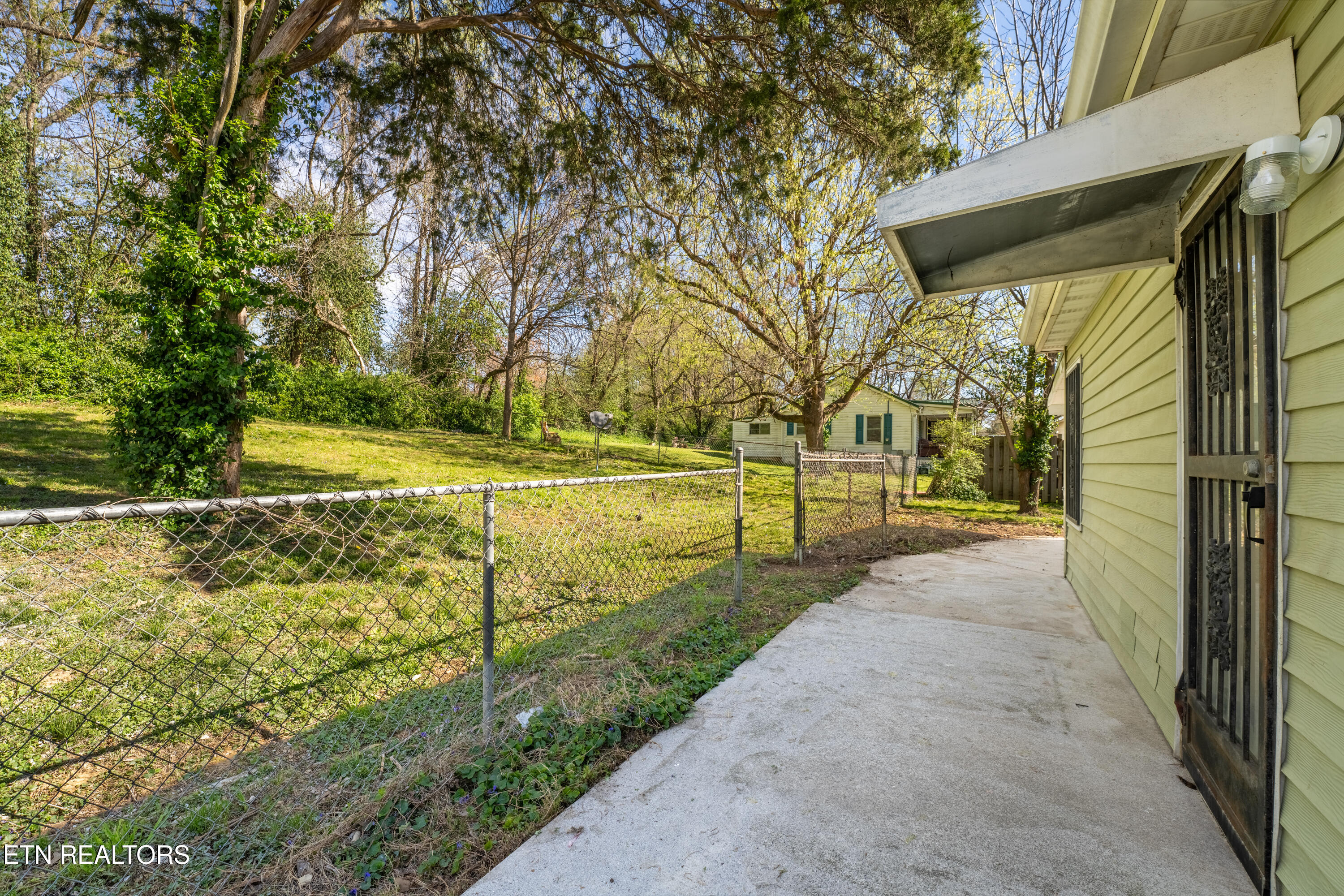 2623 Tecoma Drive Knoxville TN 37917