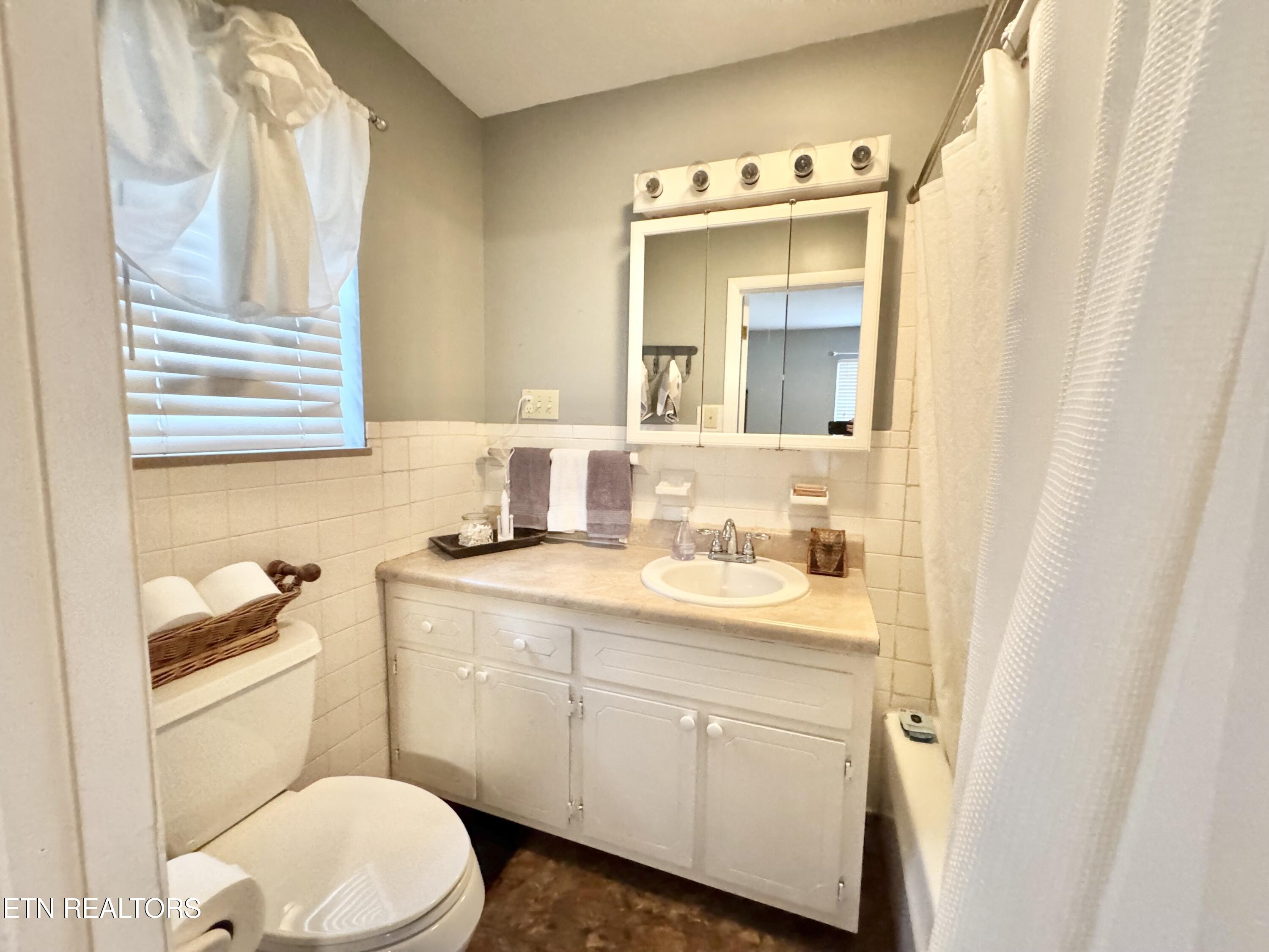 4208 Spar Drive Knoxville TN 37918