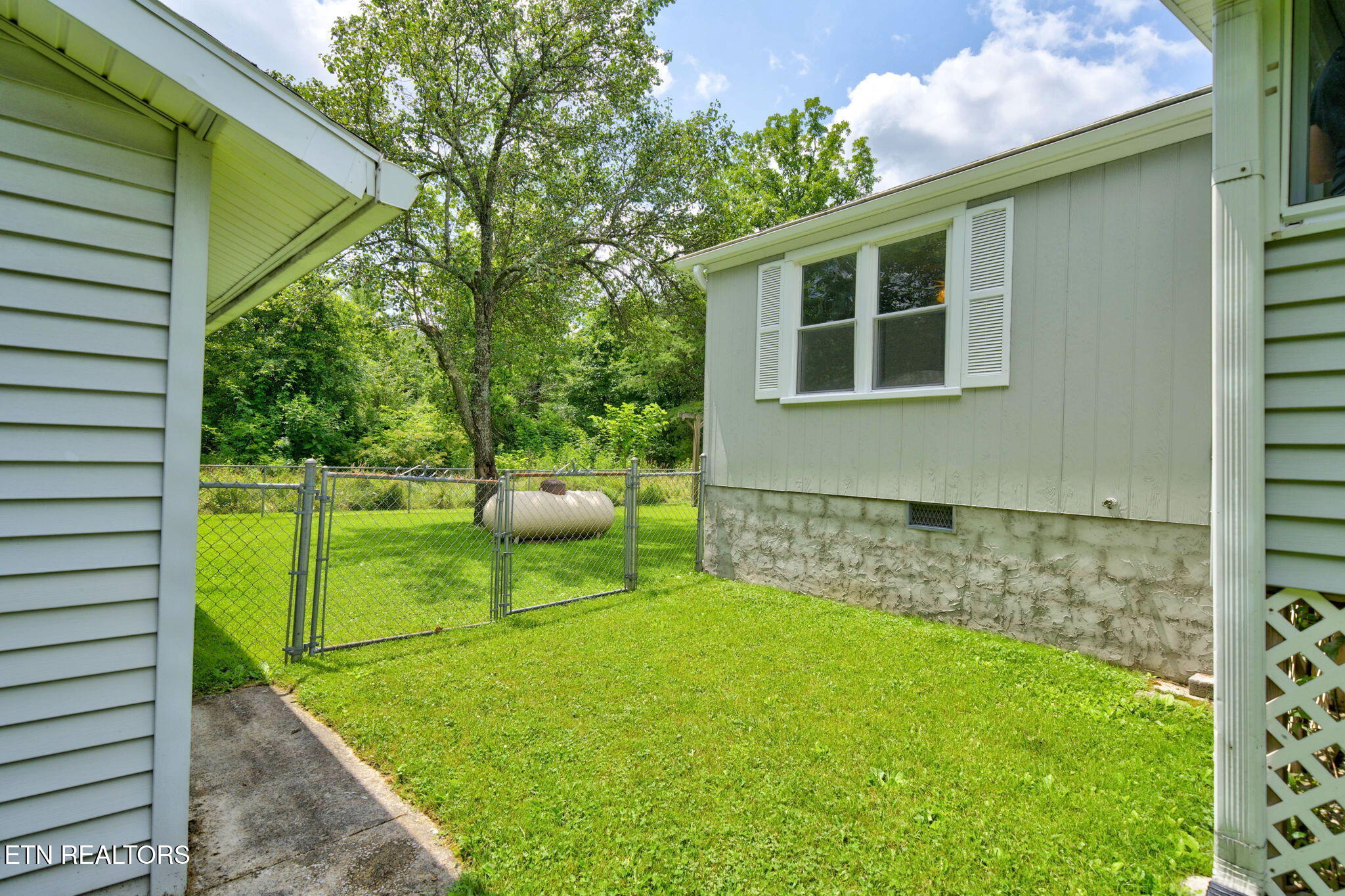 809 Spokane Lane Crossville TN 38572