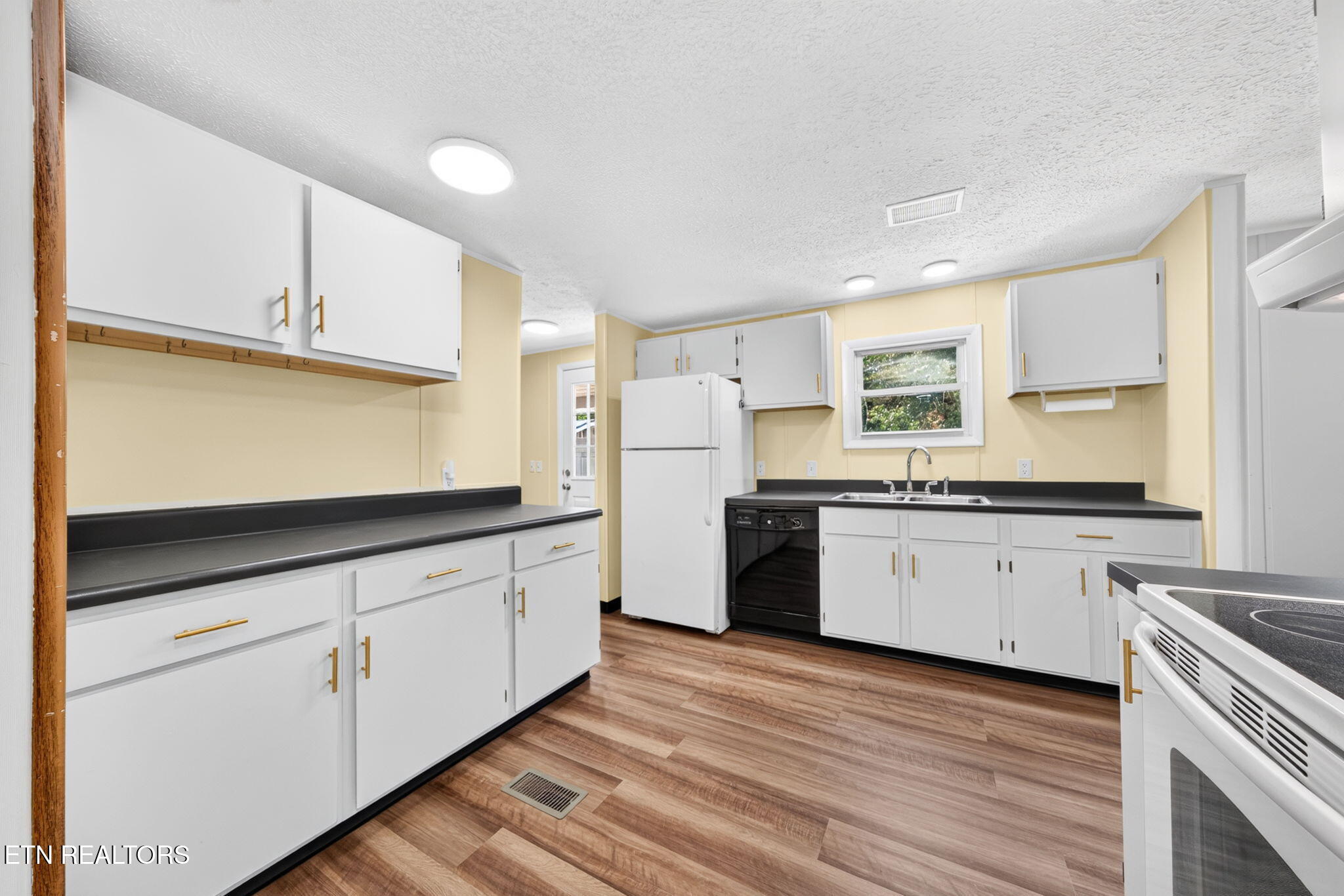 809 Spokane Lane Crossville TN 38572