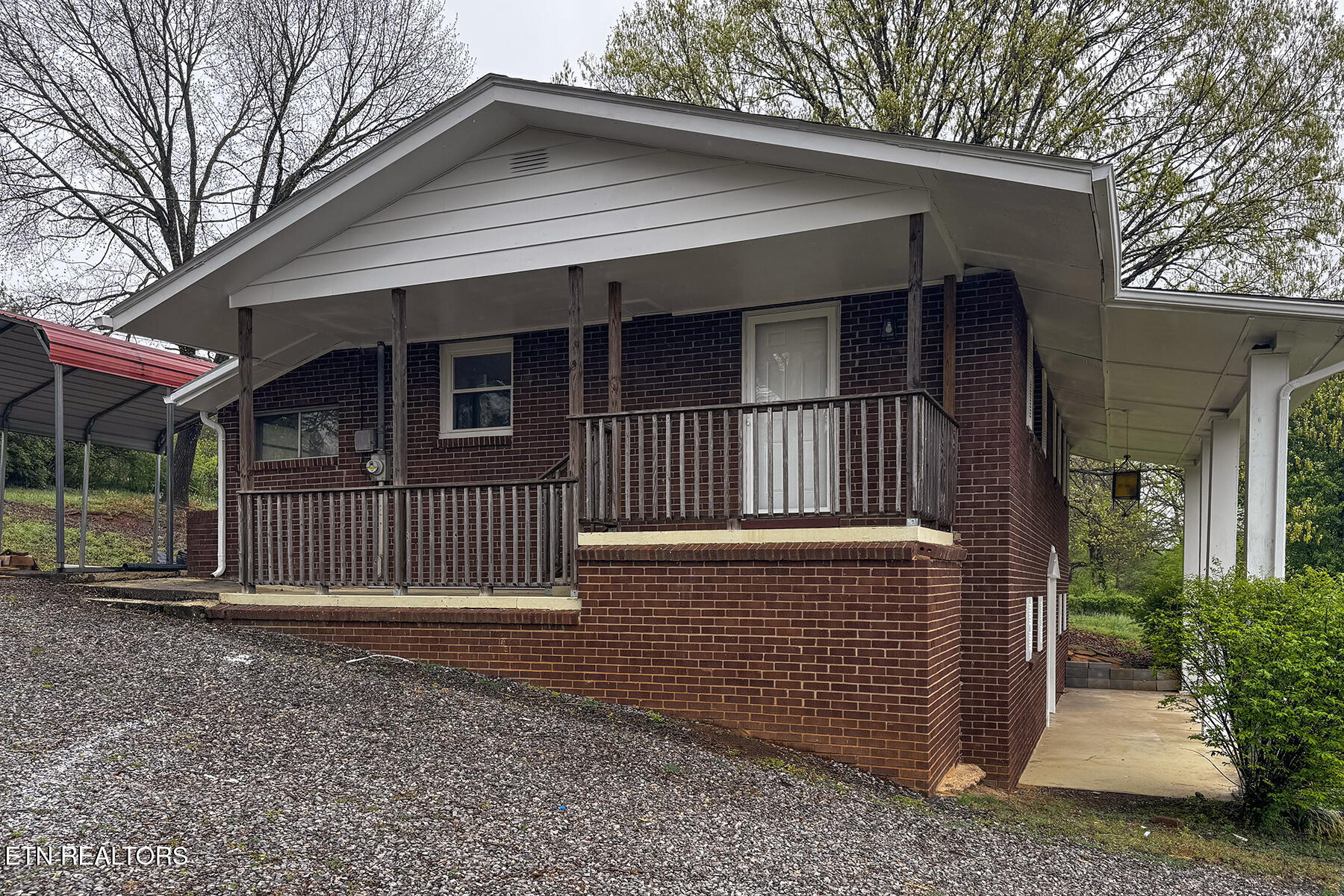 2406 Mentor School Road Louisville TN 37777
