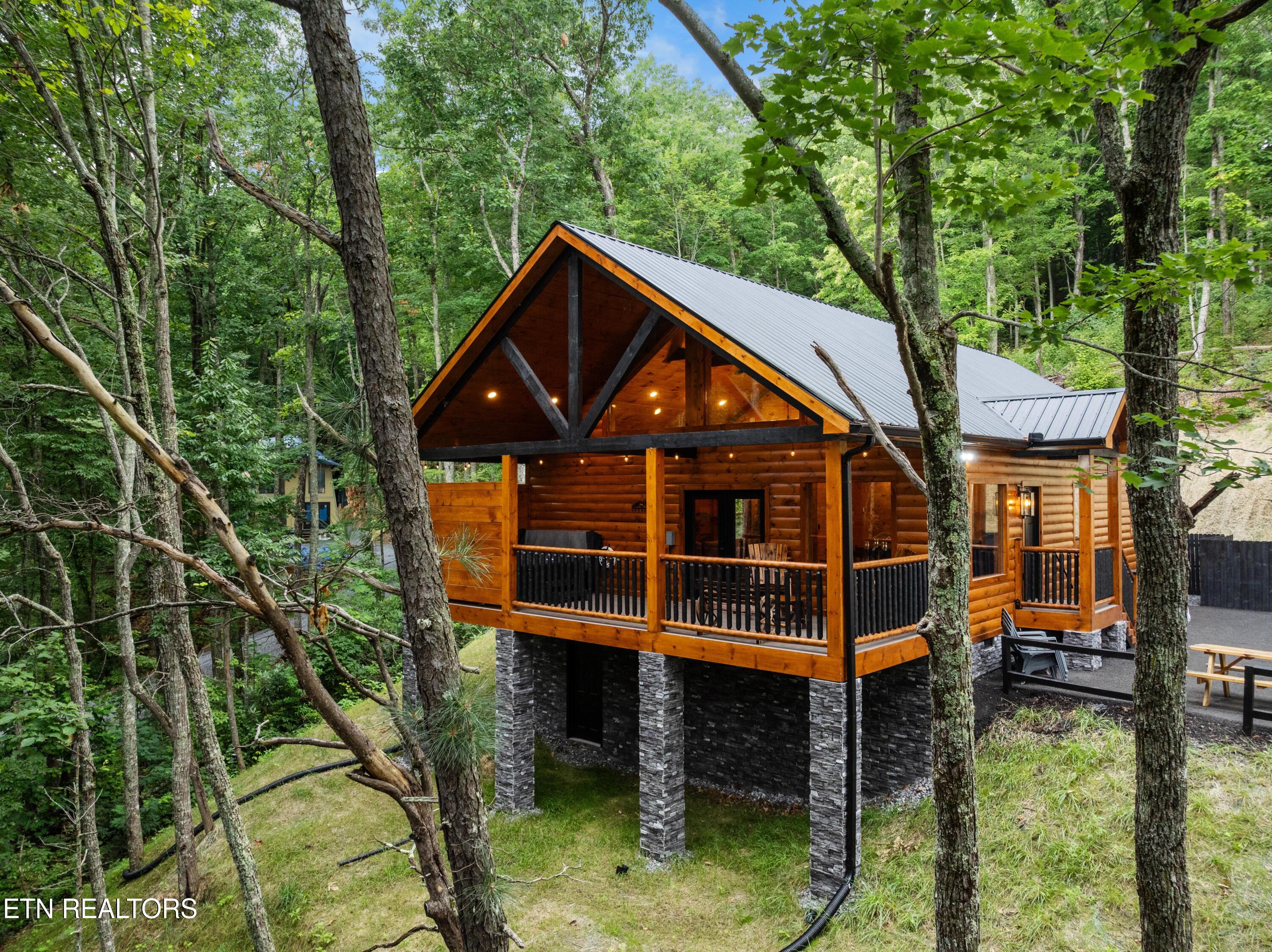 1684 Zurich Road Gatlinburg TN 37738