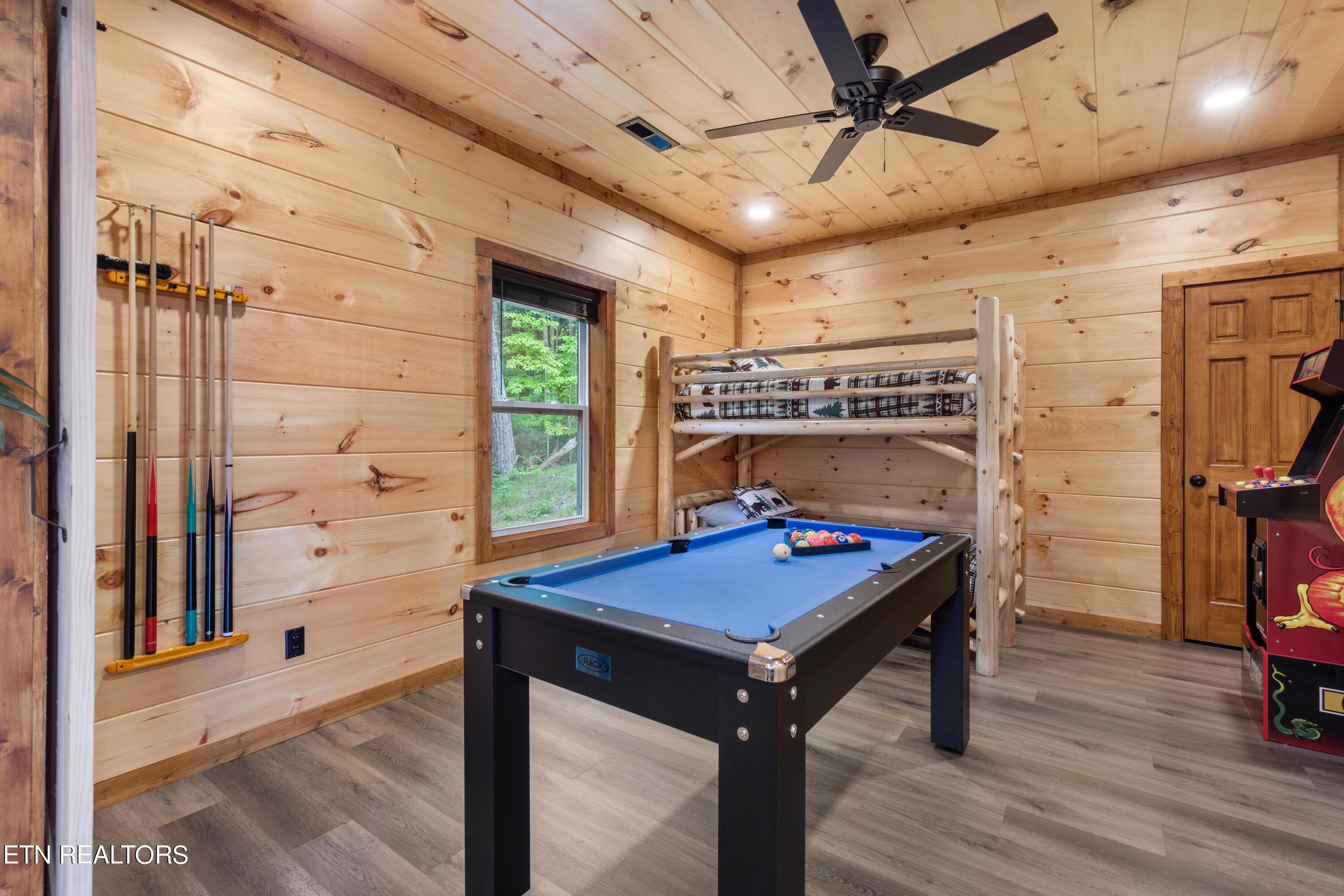 1684 Zurich Road Gatlinburg TN 37738