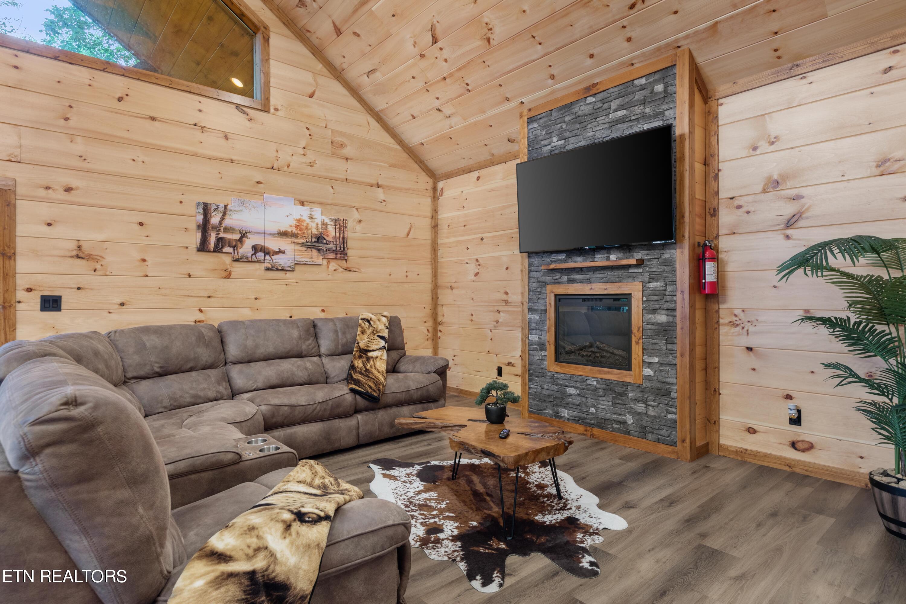 1684 Zurich Road Gatlinburg TN 37738