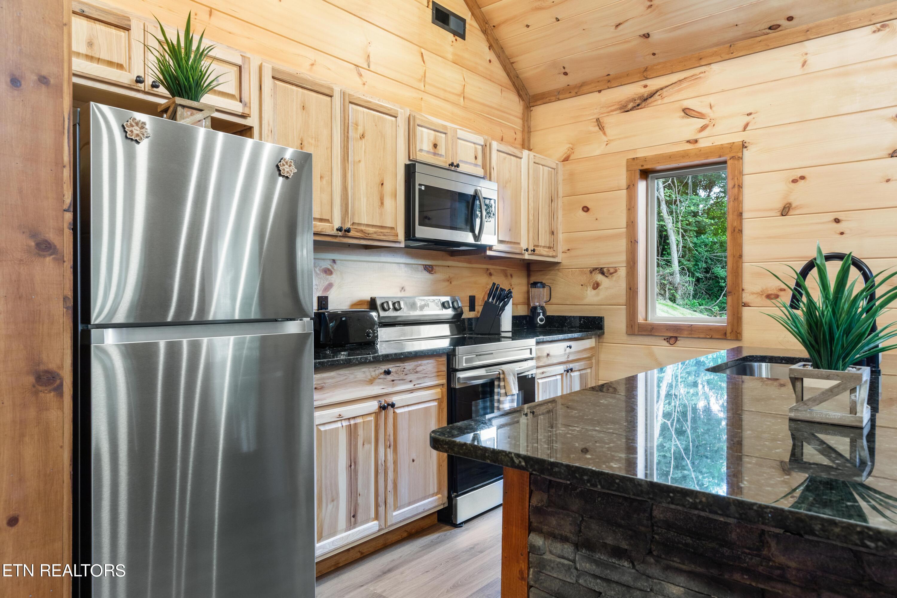 1684 Zurich Road Gatlinburg TN 37738