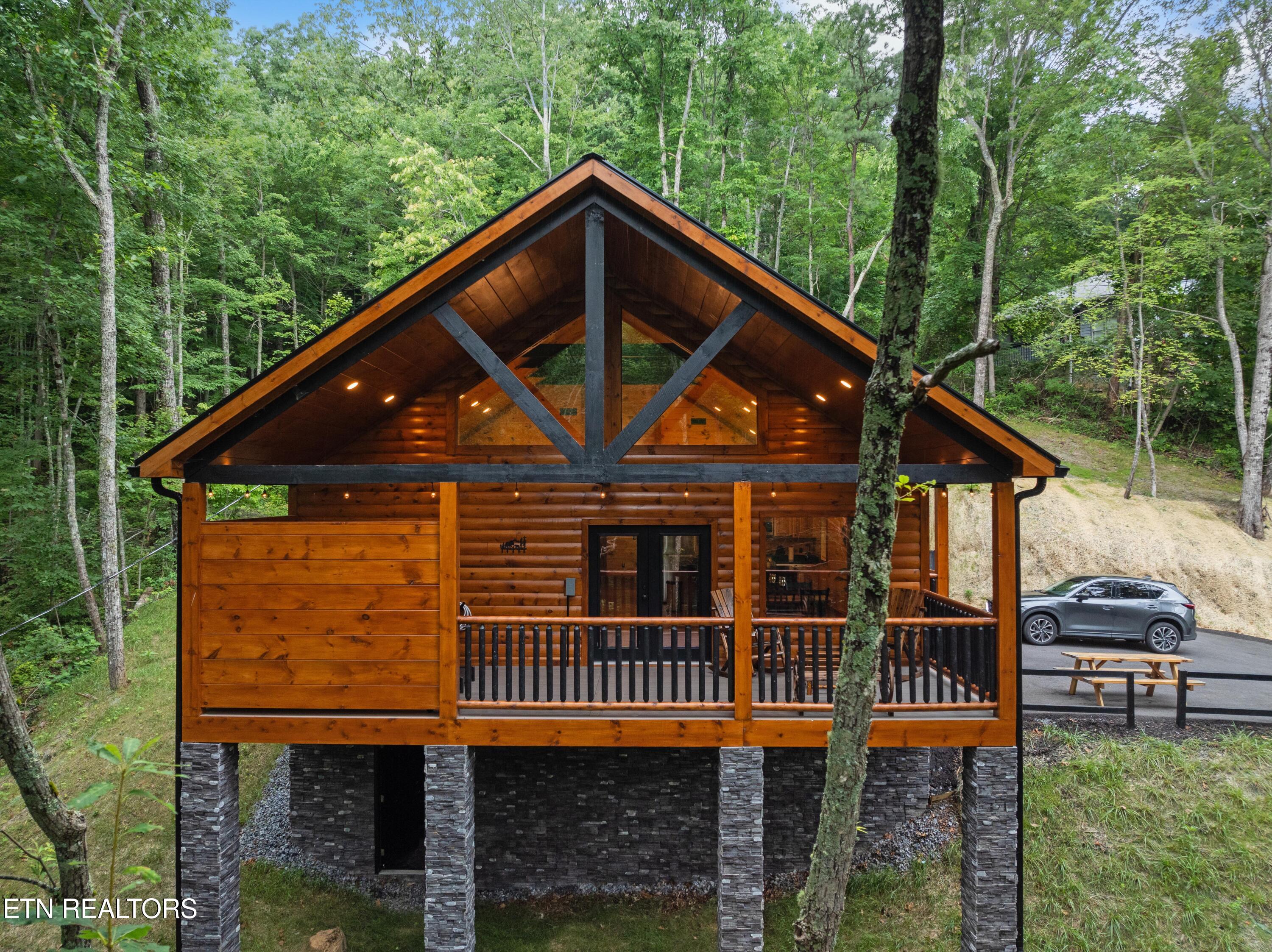 1684 Zurich Road Gatlinburg TN 37738
