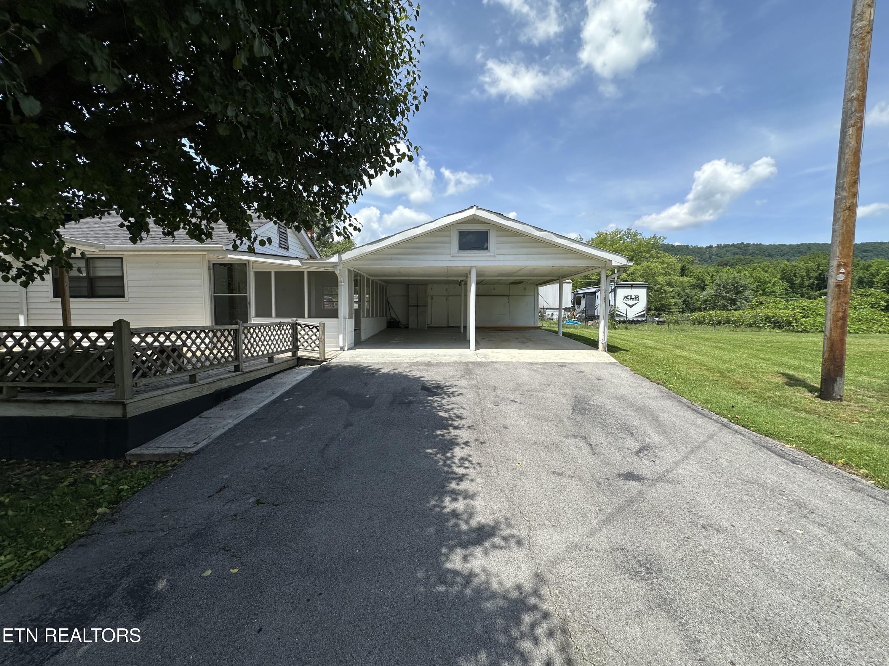 392 Tedder Street Rockwood TN 37854