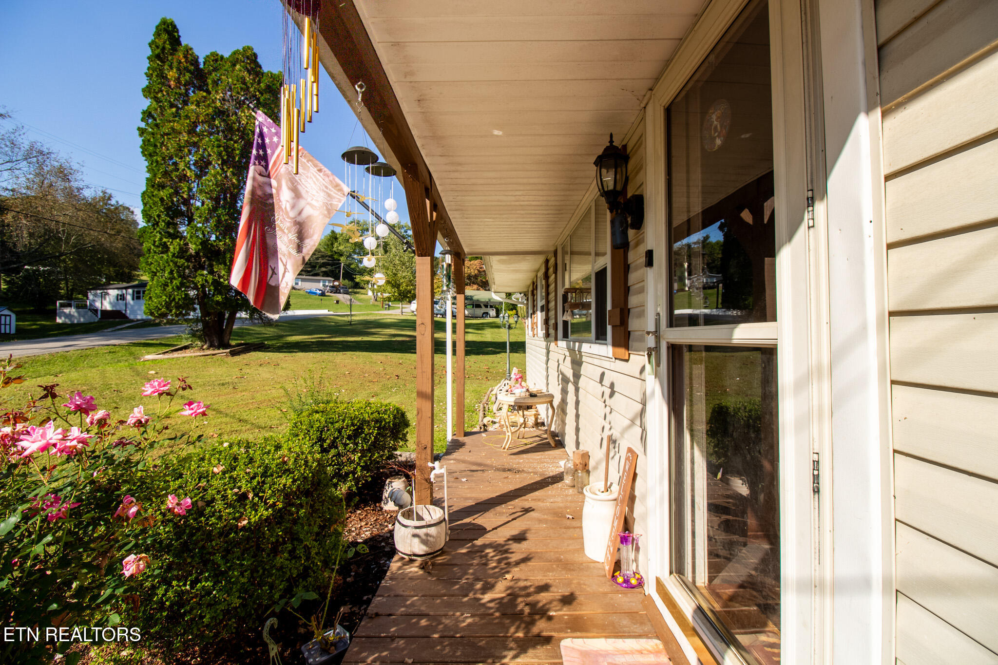 212 Reba Avenue Harriman TN 37748