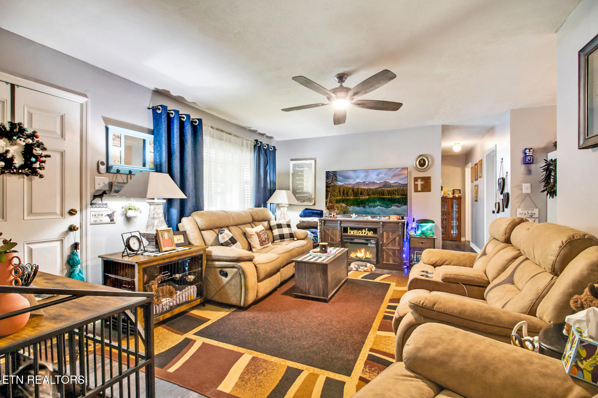 212 Reba Avenue Harriman TN 37748