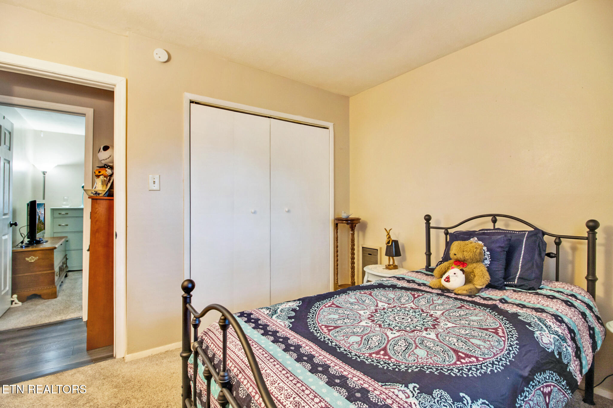 212 Reba Avenue Harriman TN 37748