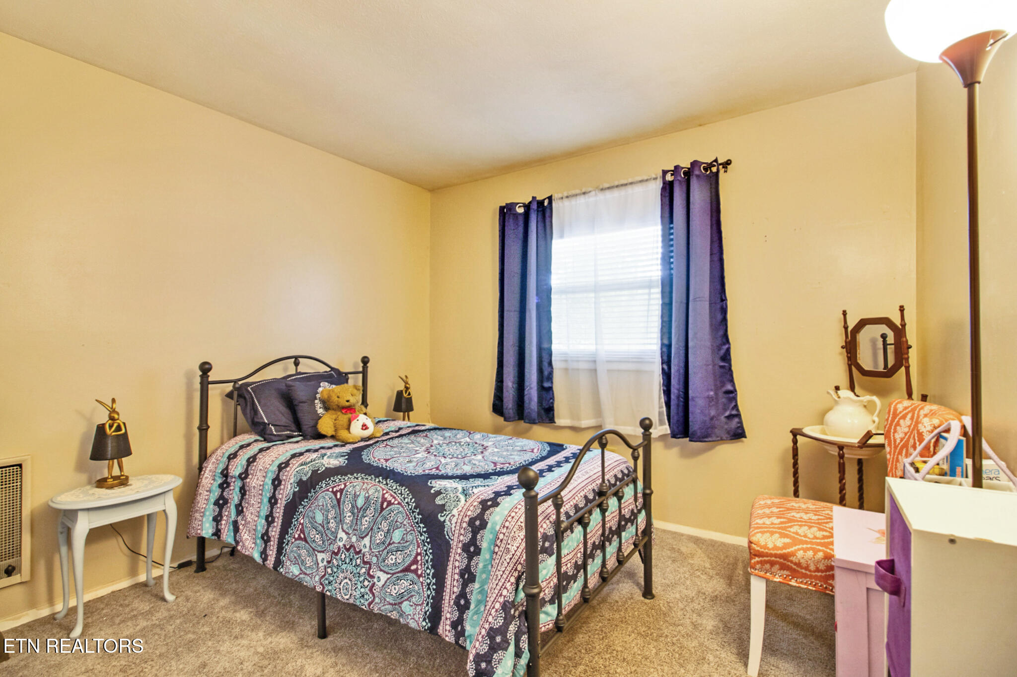 212 Reba Avenue Harriman TN 37748