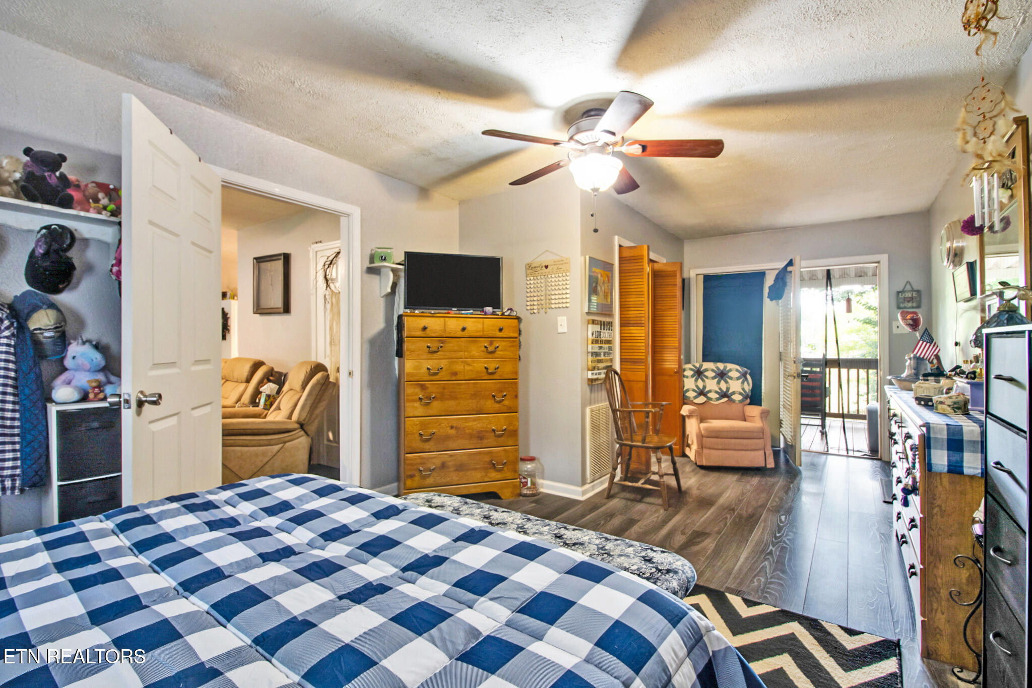 212 Reba Avenue Harriman TN 37748