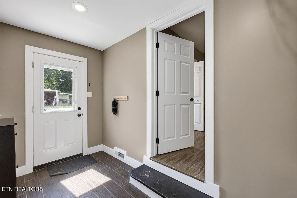 4204 Garden Drive Knoxville TN 37918