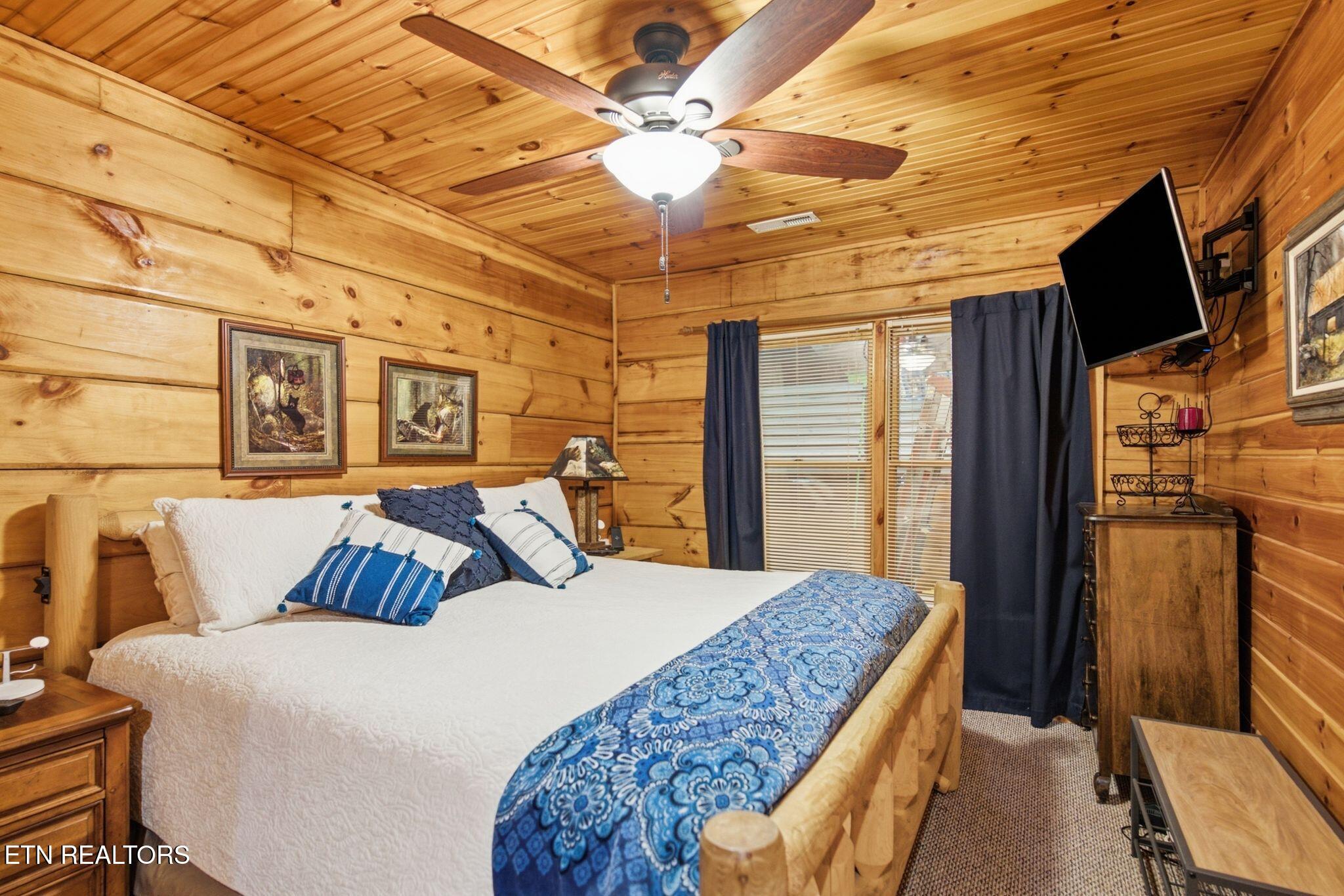 2436 Cobbler Way Pigeon Forge TN 37863