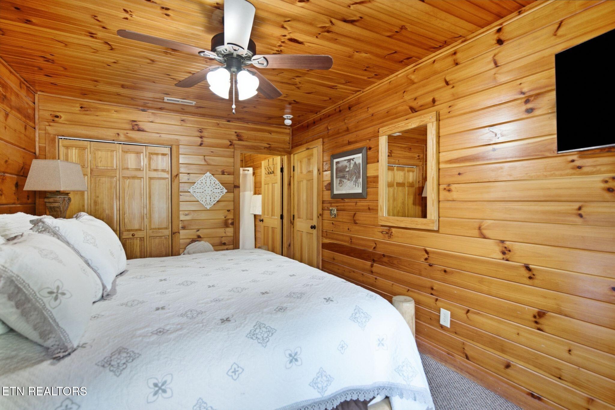 2436 Cobbler Way Pigeon Forge TN 37863