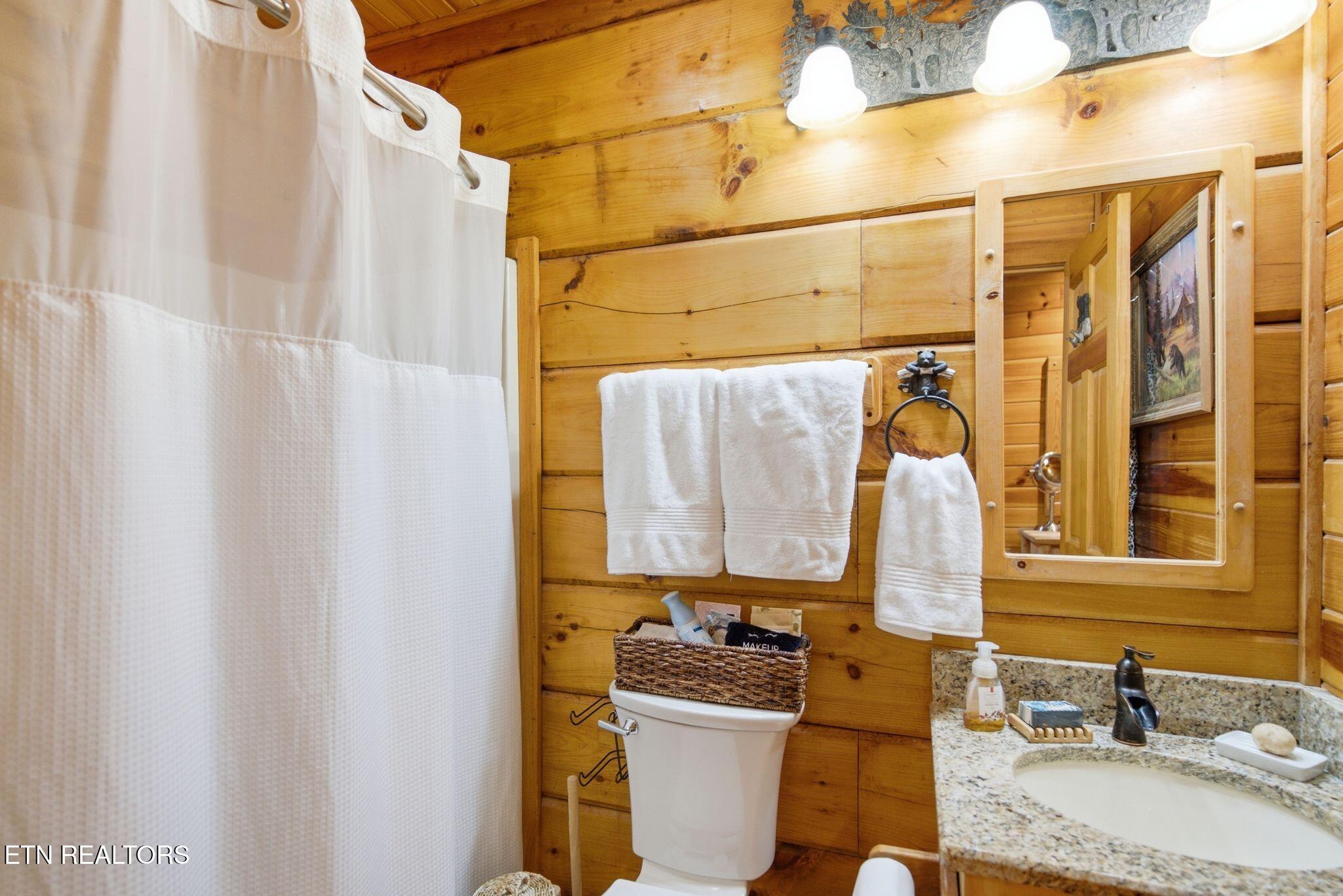 2436 Cobbler Way Pigeon Forge TN 37863