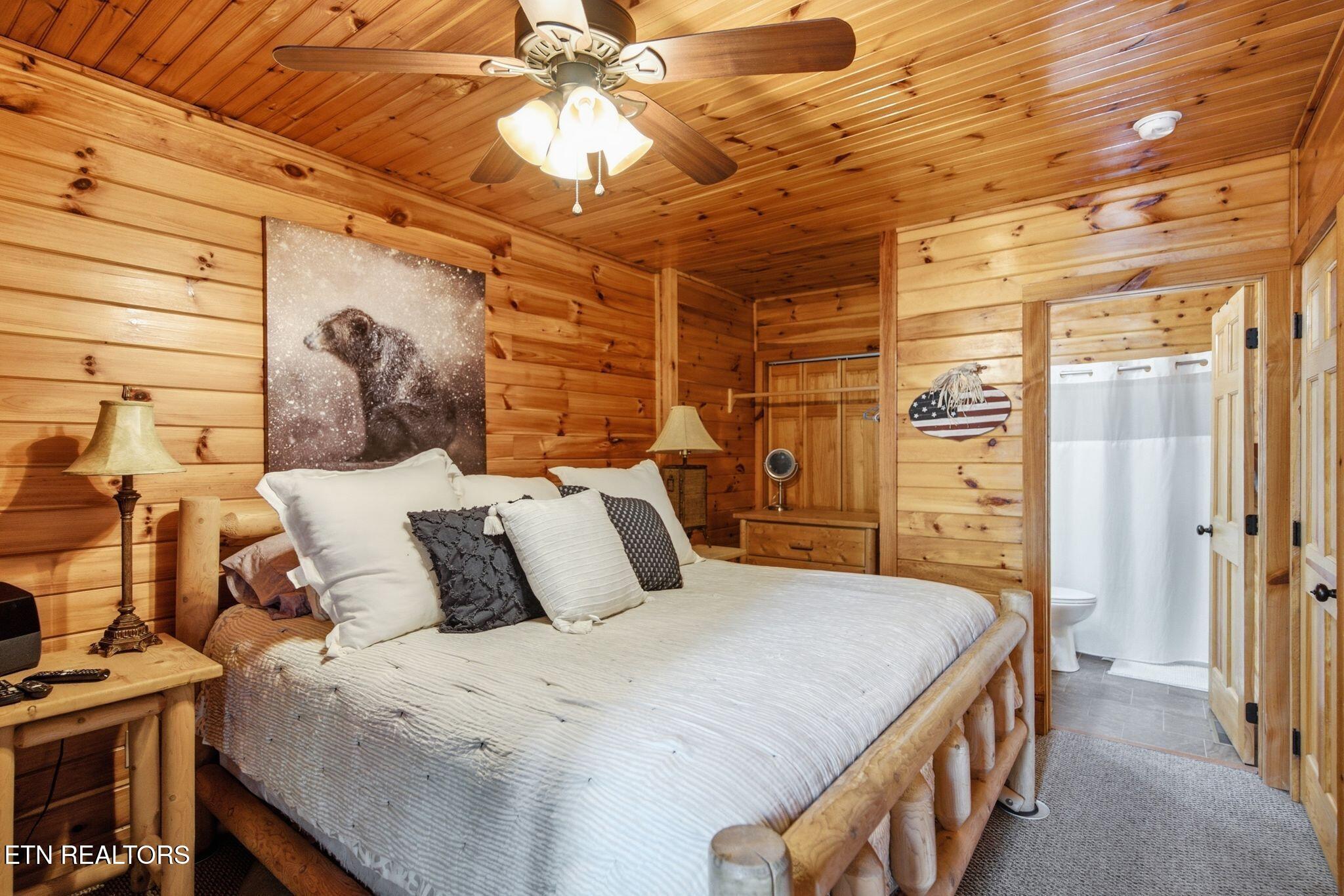 2436 Cobbler Way Pigeon Forge TN 37863