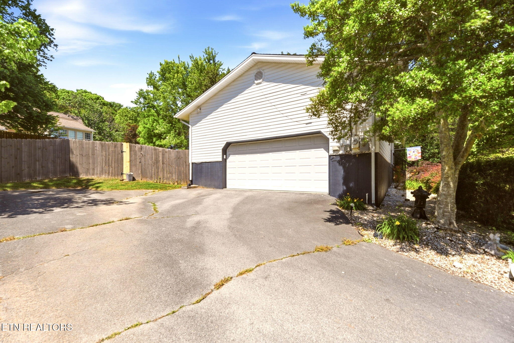 10117 Oak Creek Lane Knoxville TN 37932