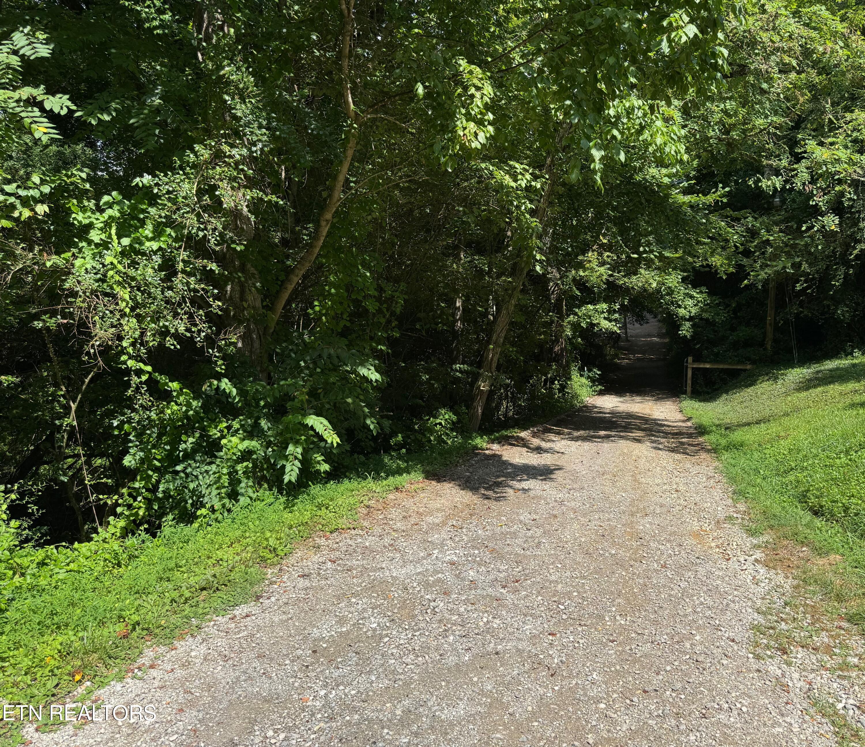 652 Indian Mountain Road Jellico TN 37762