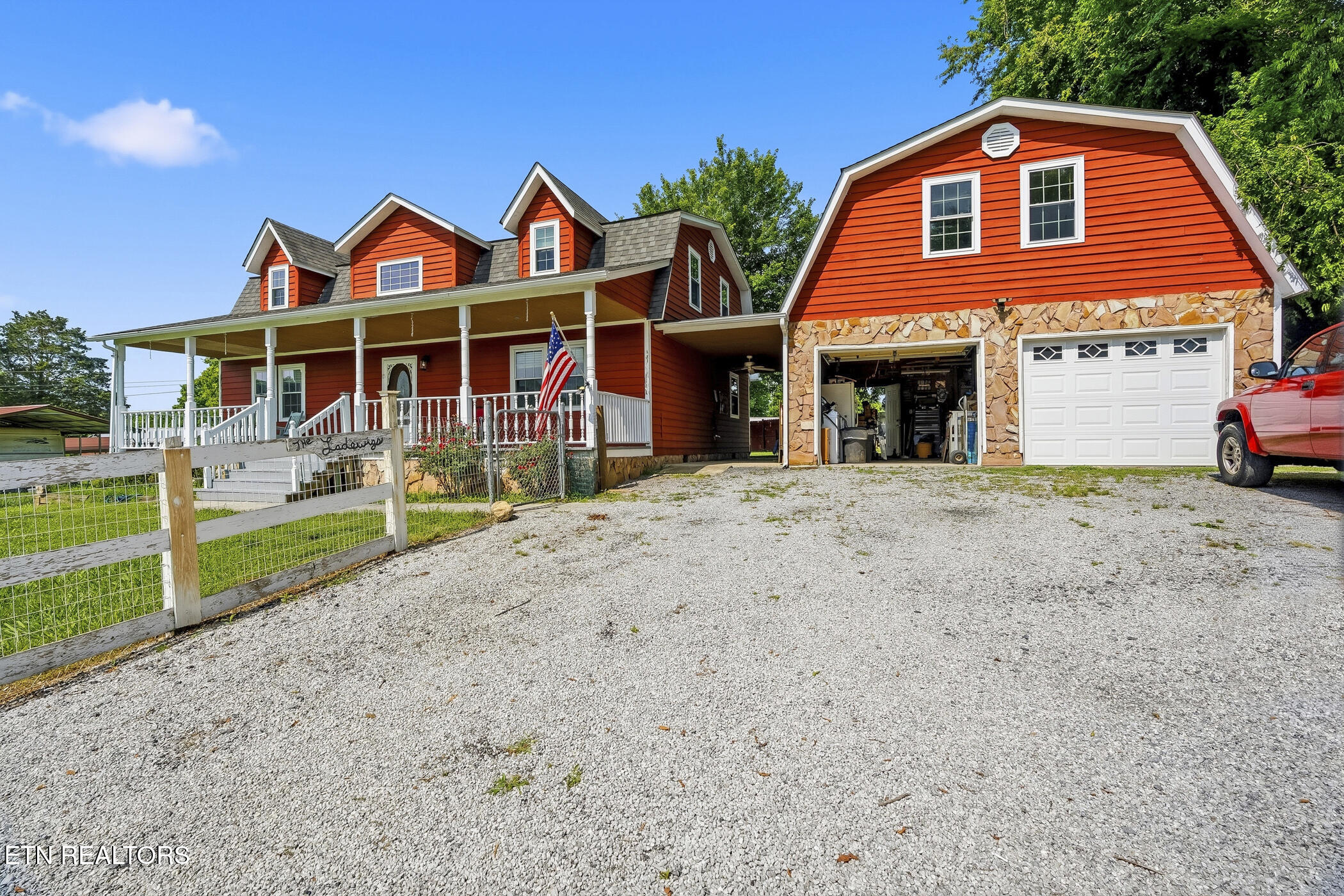 745 Leadvale Church Road White Pine TN 37890