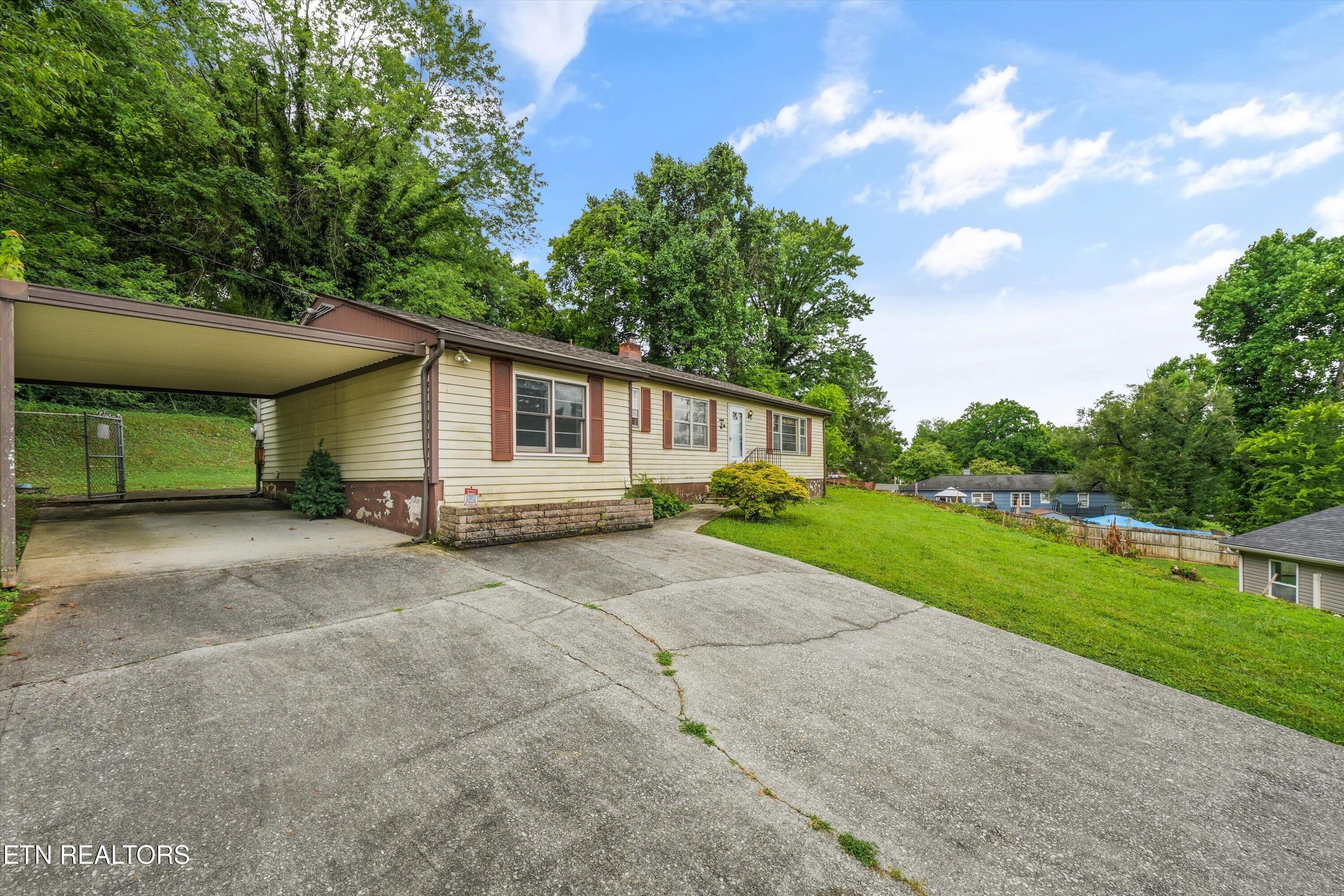 4401 S Wahli Drive Knoxville TN 37918