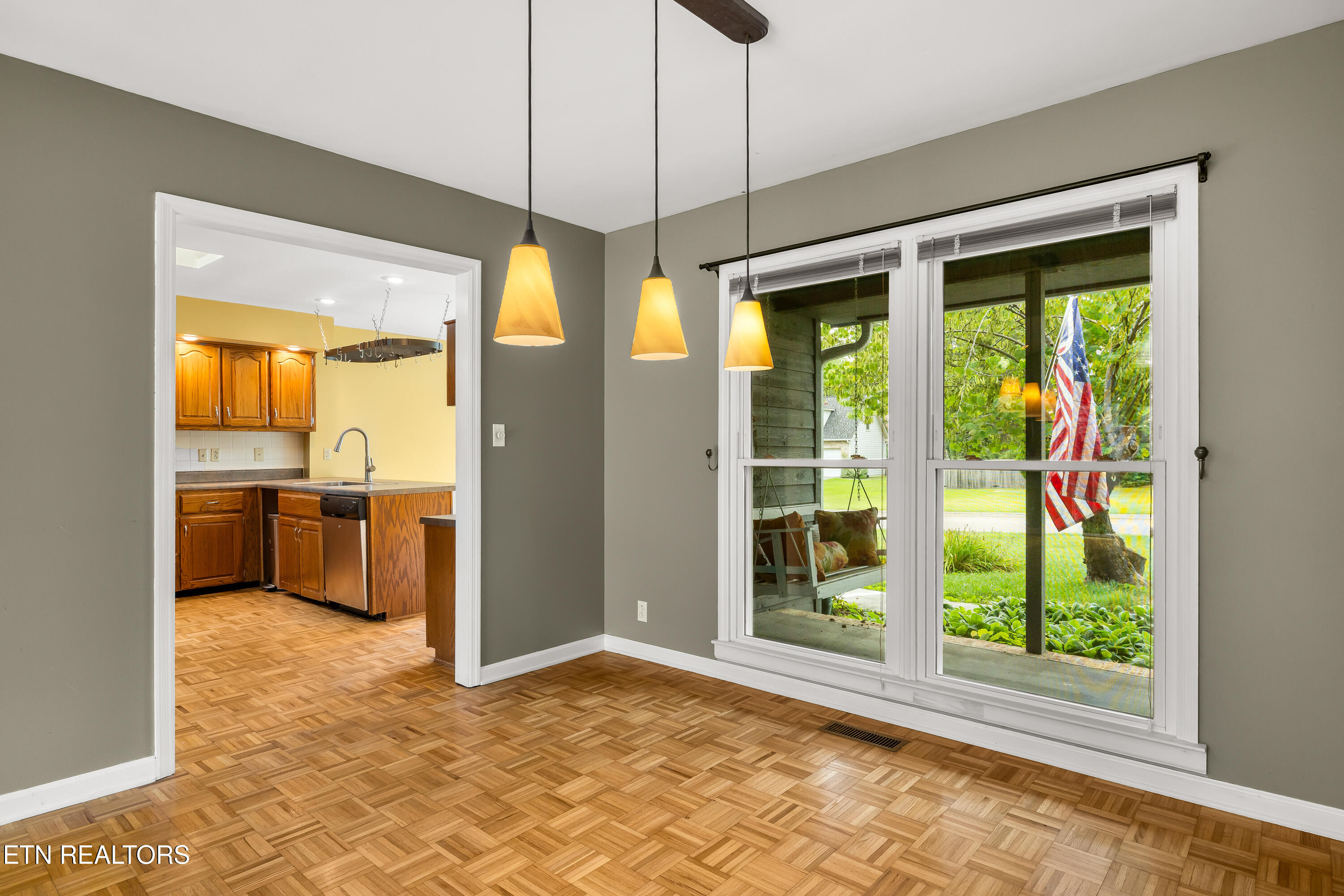 3216 Roanoke Circle Knoxville TN 37920