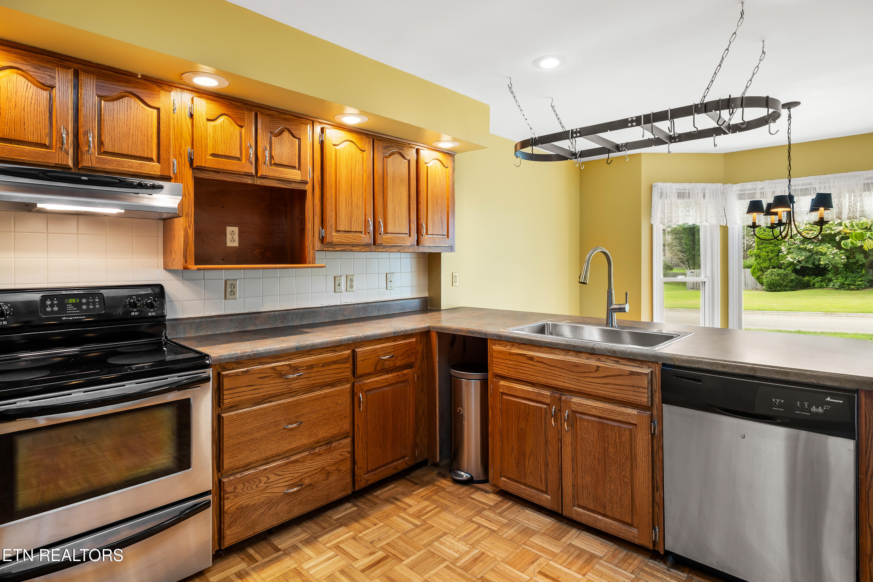 3216 Roanoke Circle Knoxville TN 37920