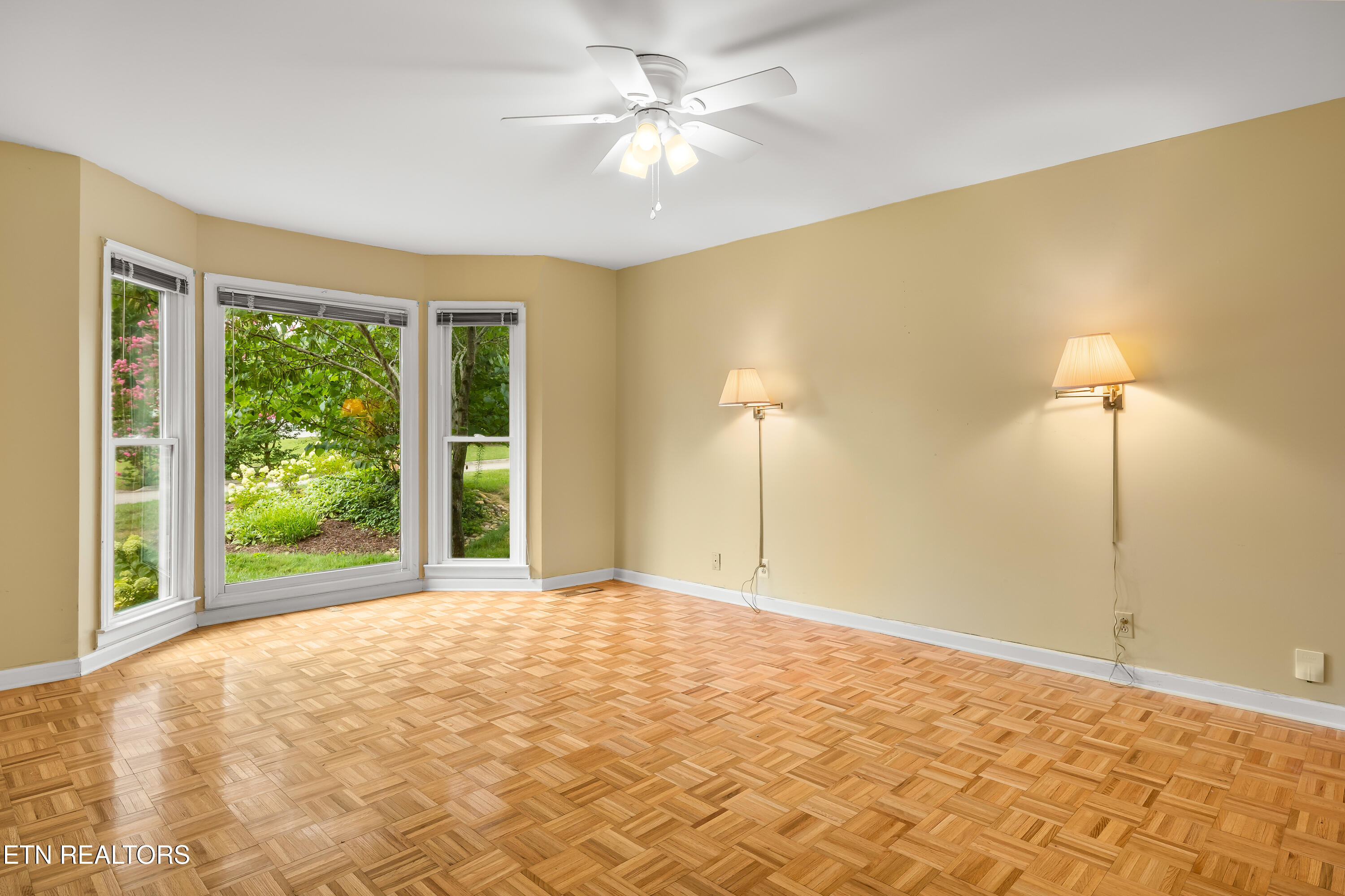 3216 Roanoke Circle Knoxville TN 37920