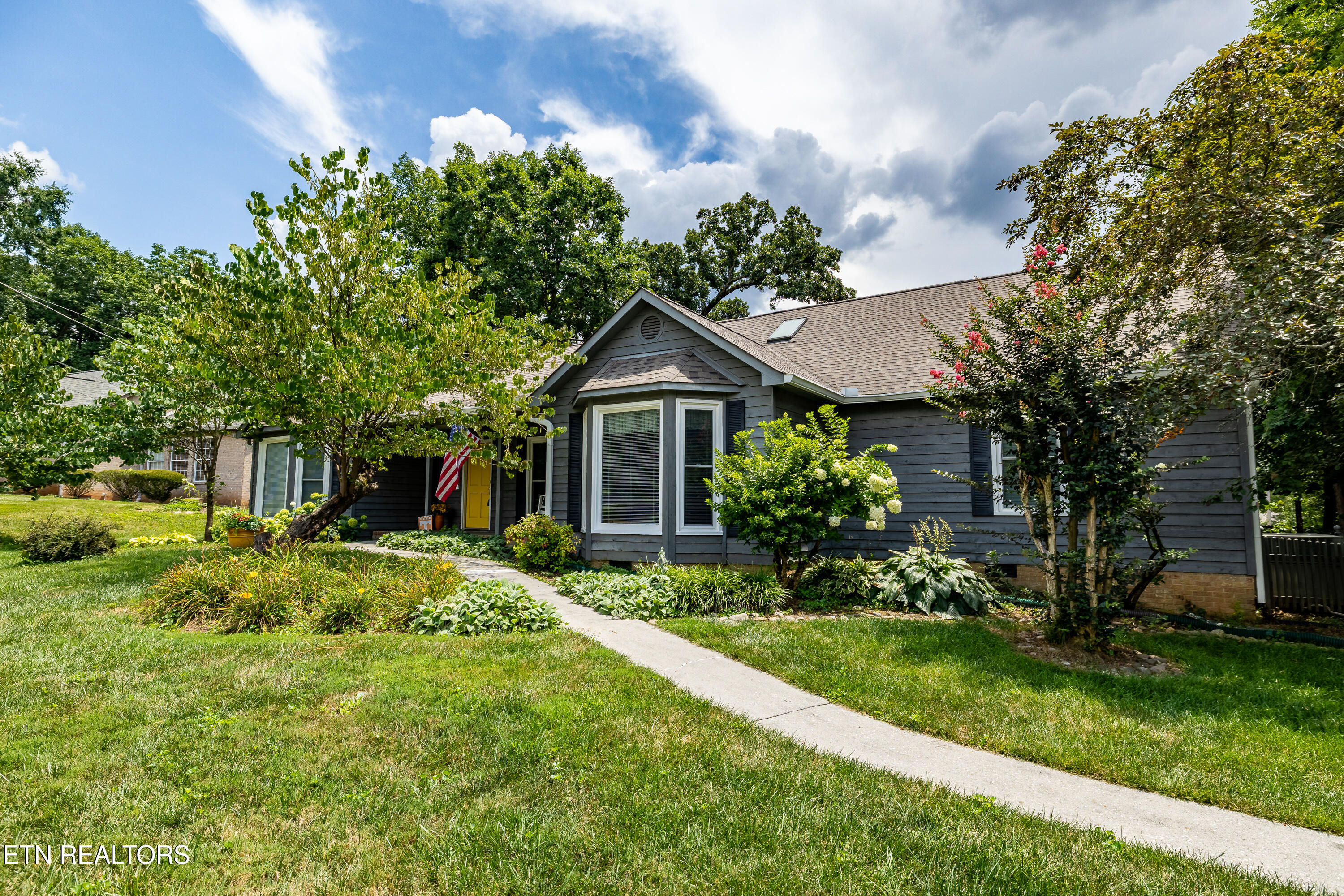 3216 Roanoke Circle Knoxville TN 37920