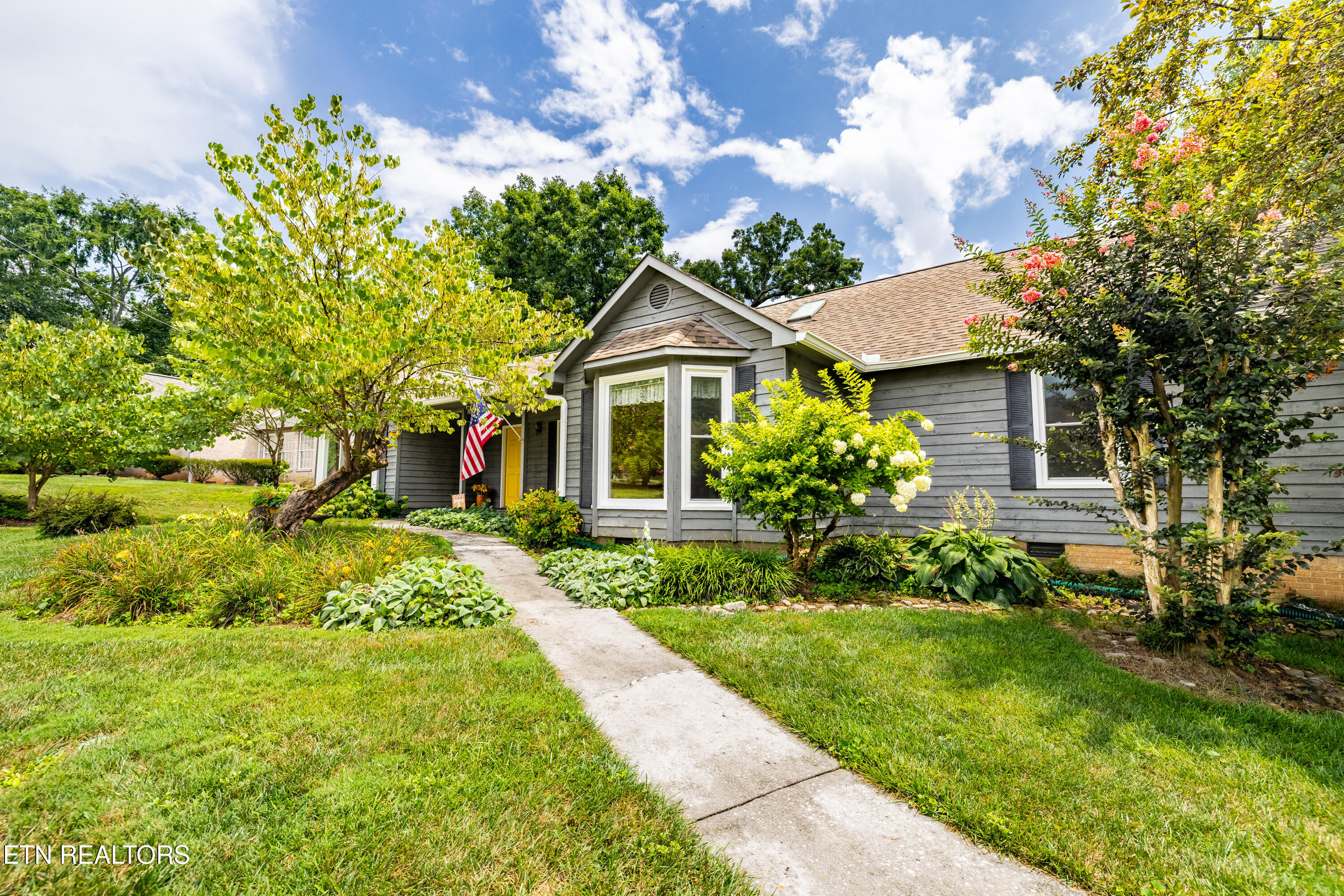 3216 Roanoke Circle Knoxville TN 37920