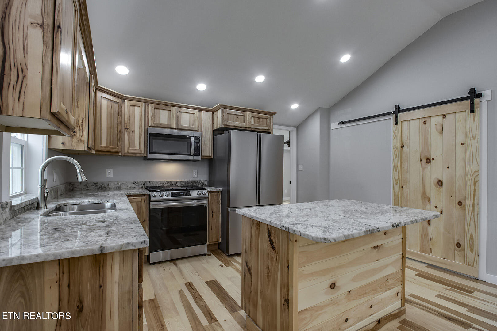 729 Clymersville Road Rockwood TN 37854