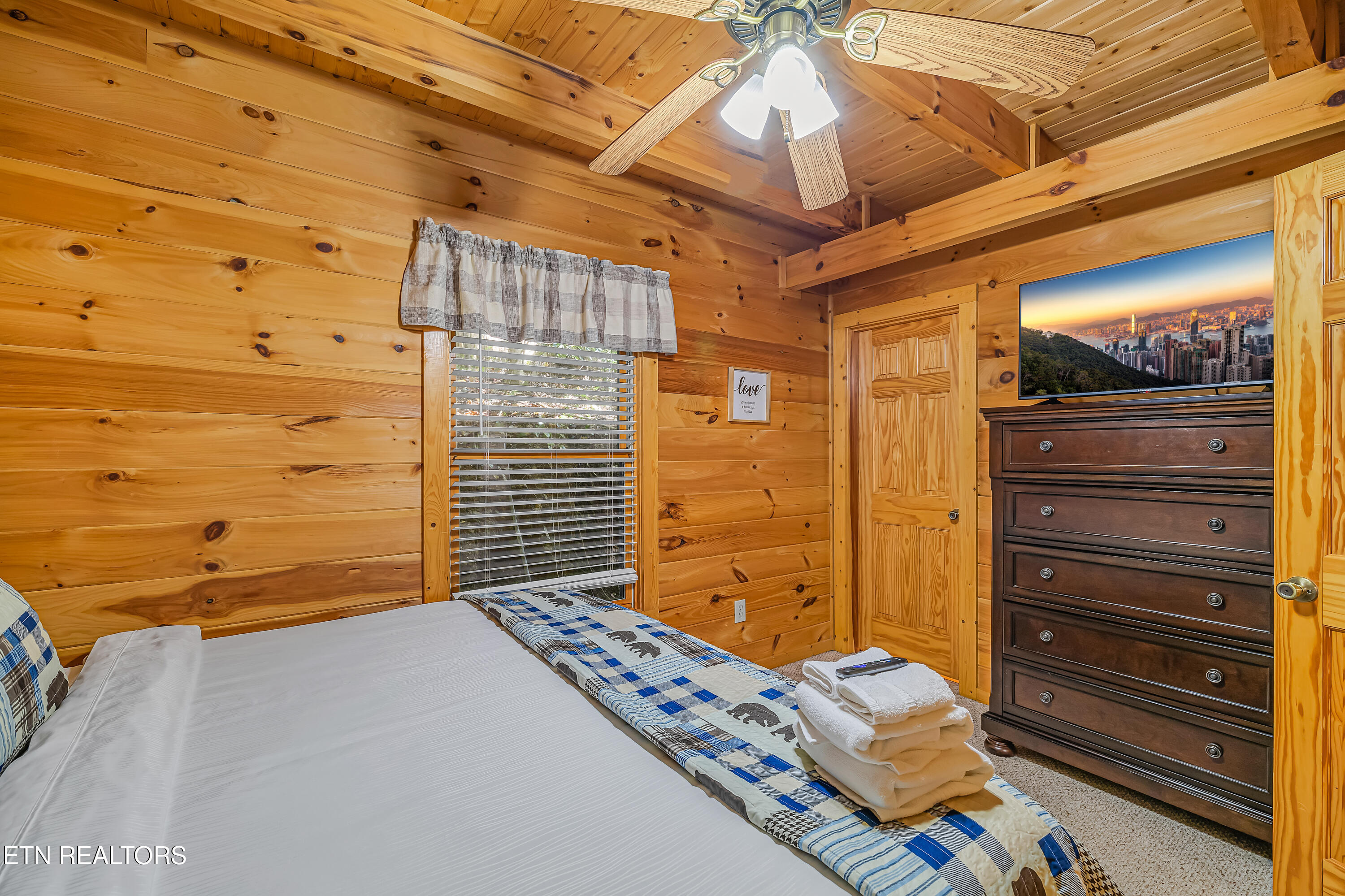 309 Elk Cove Way Gatlinburg TN 37738