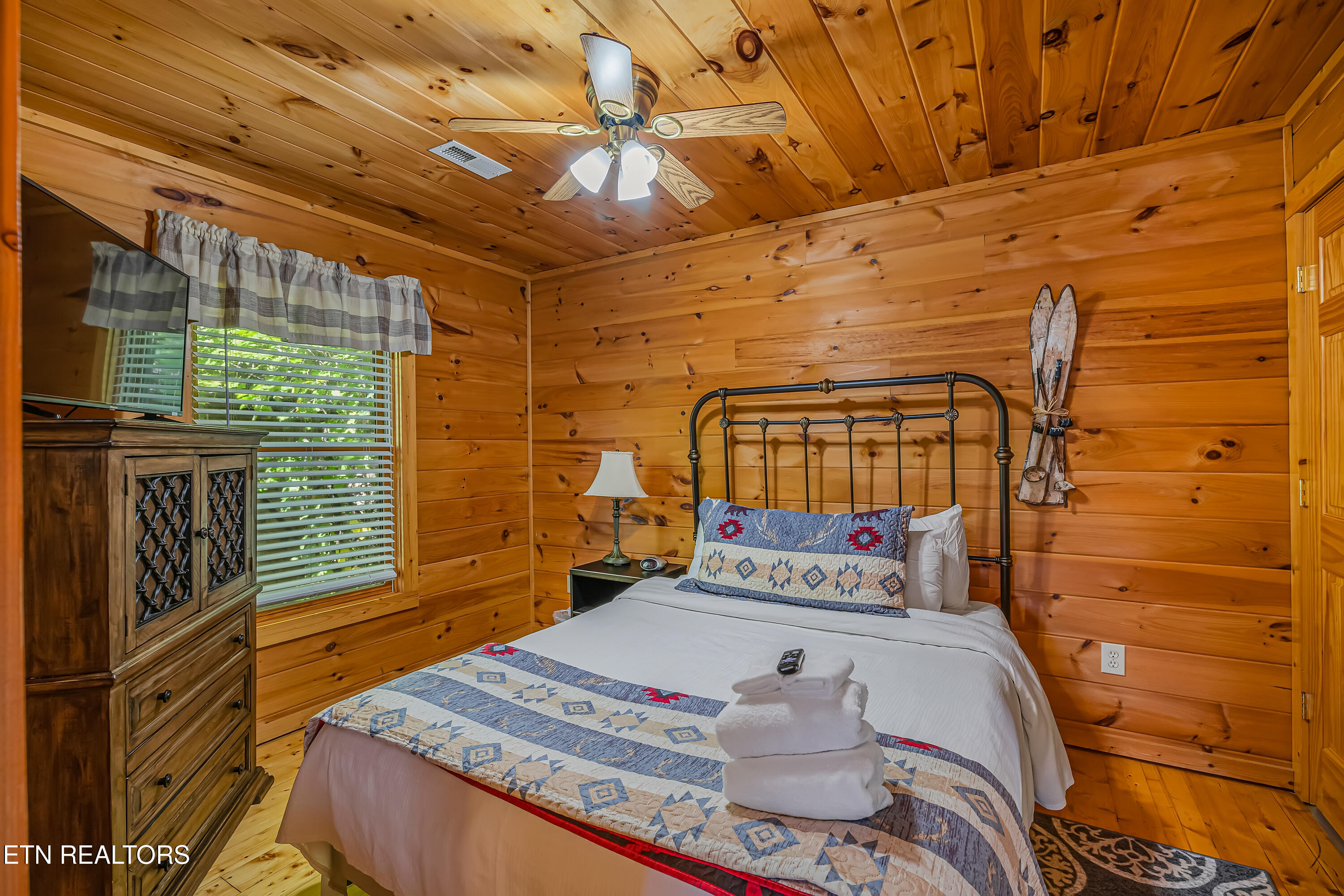 309 Elk Cove Way Gatlinburg TN 37738