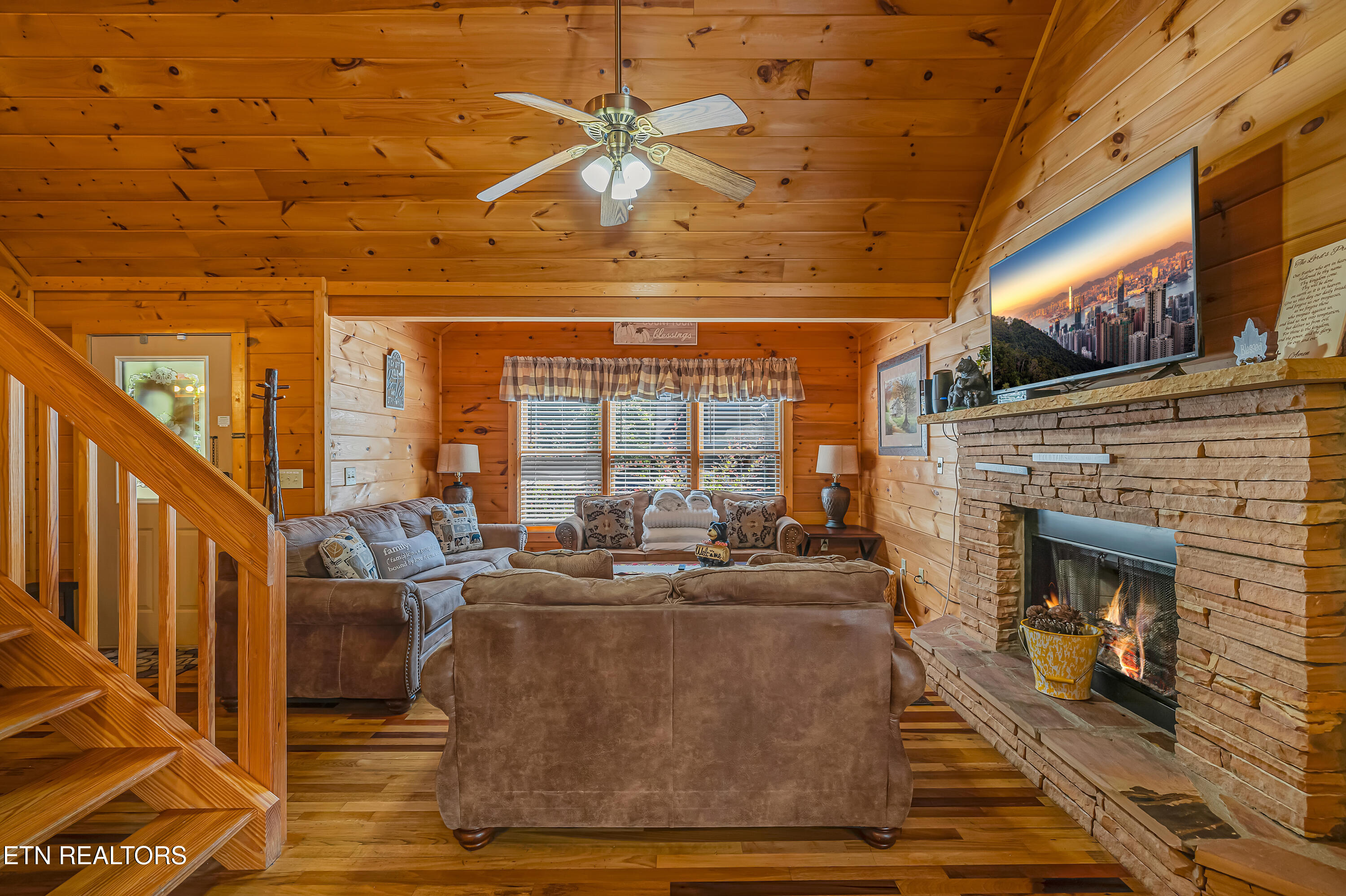 309 Elk Cove Way Gatlinburg TN 37738