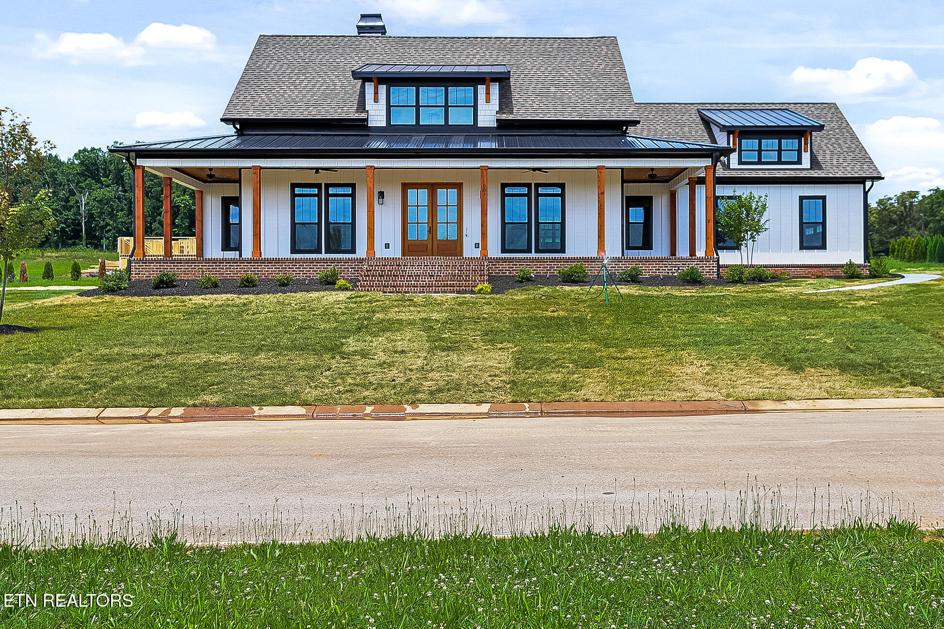 1005 Sophie Drive Greenback TN 37742