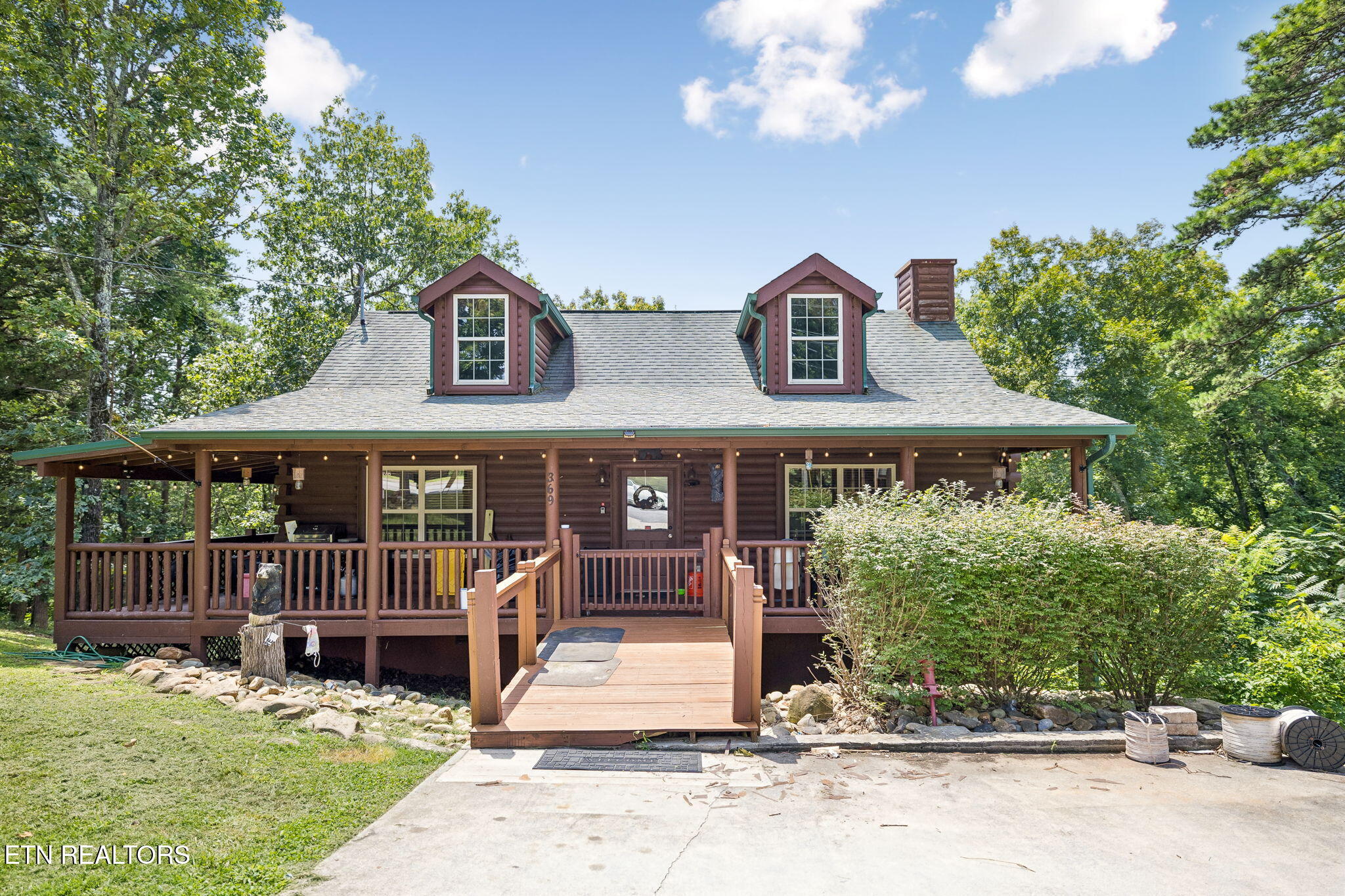 369 Oak Lake Drive Sevierville TN 37876