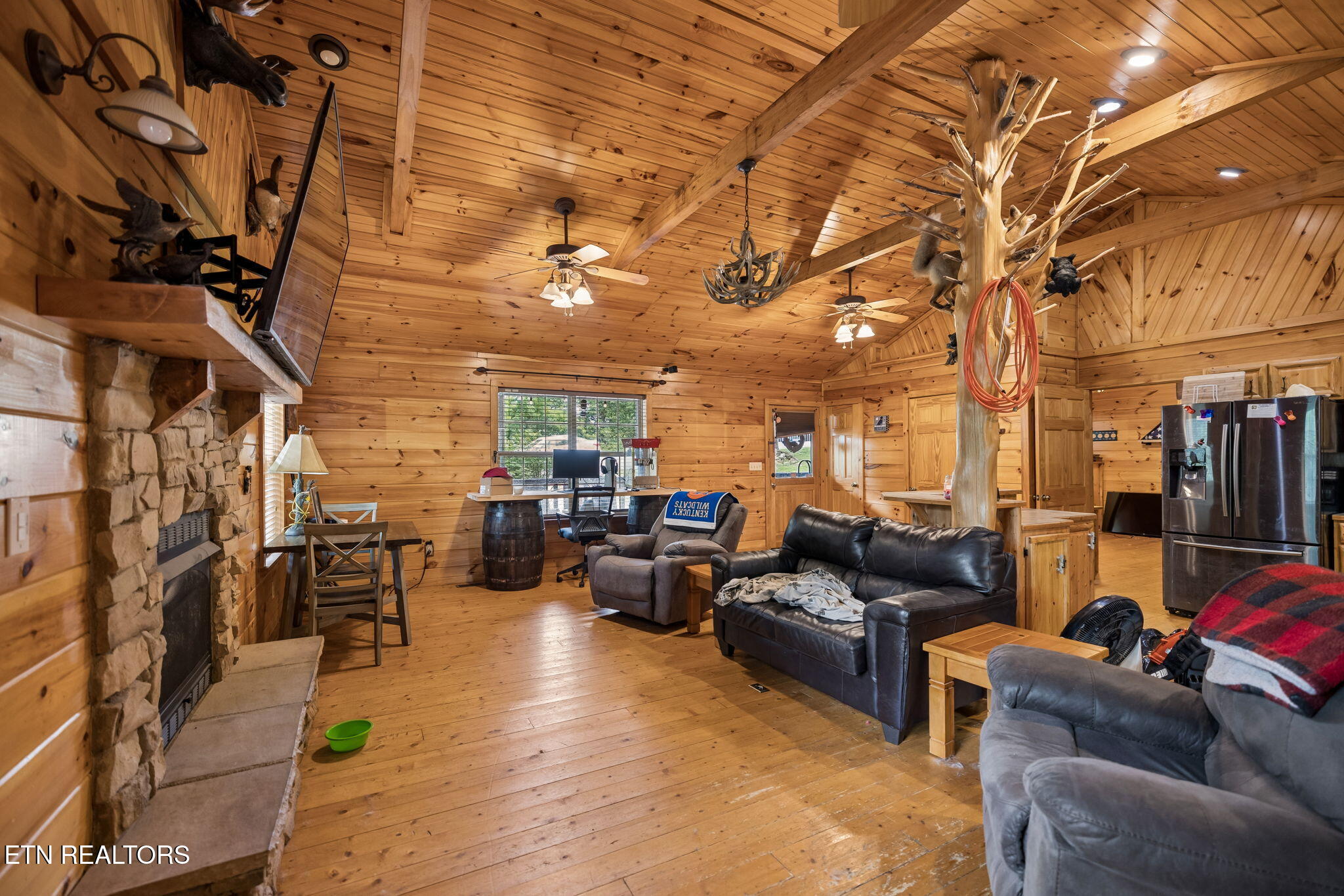 369 Oak Lake Drive Sevierville TN 37876