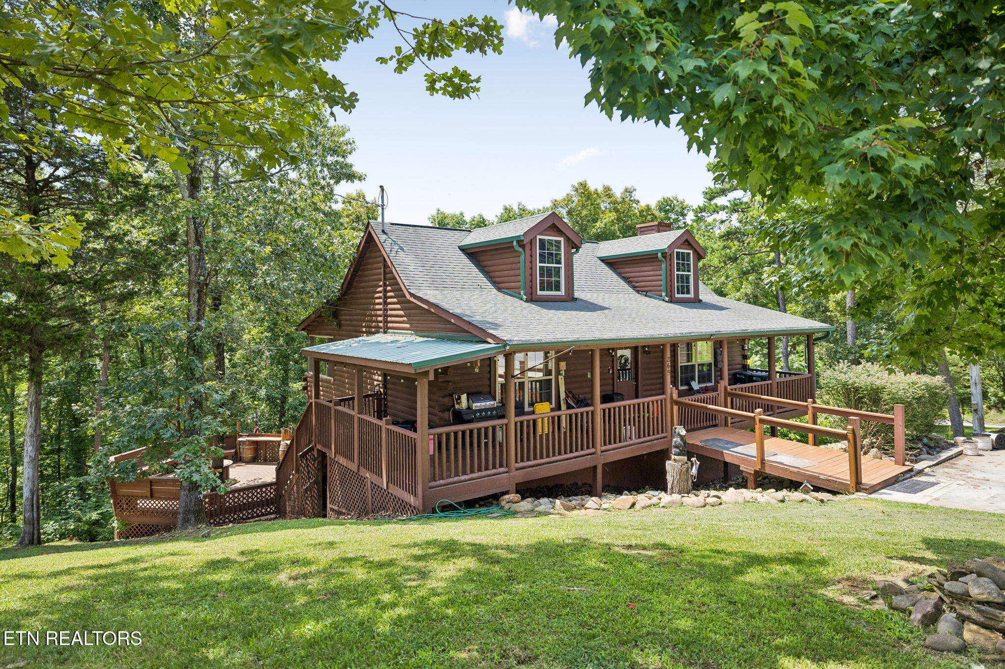 369 Oak Lake Drive Sevierville TN 37876