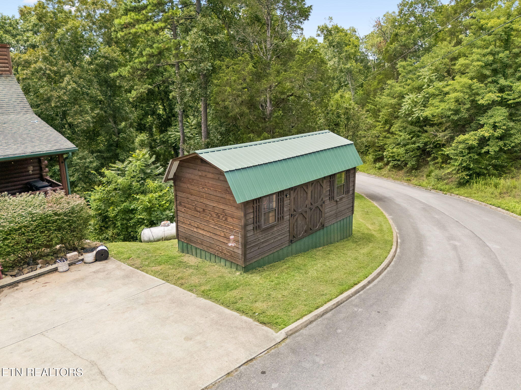 369 Oak Lake Drive Sevierville TN 37876