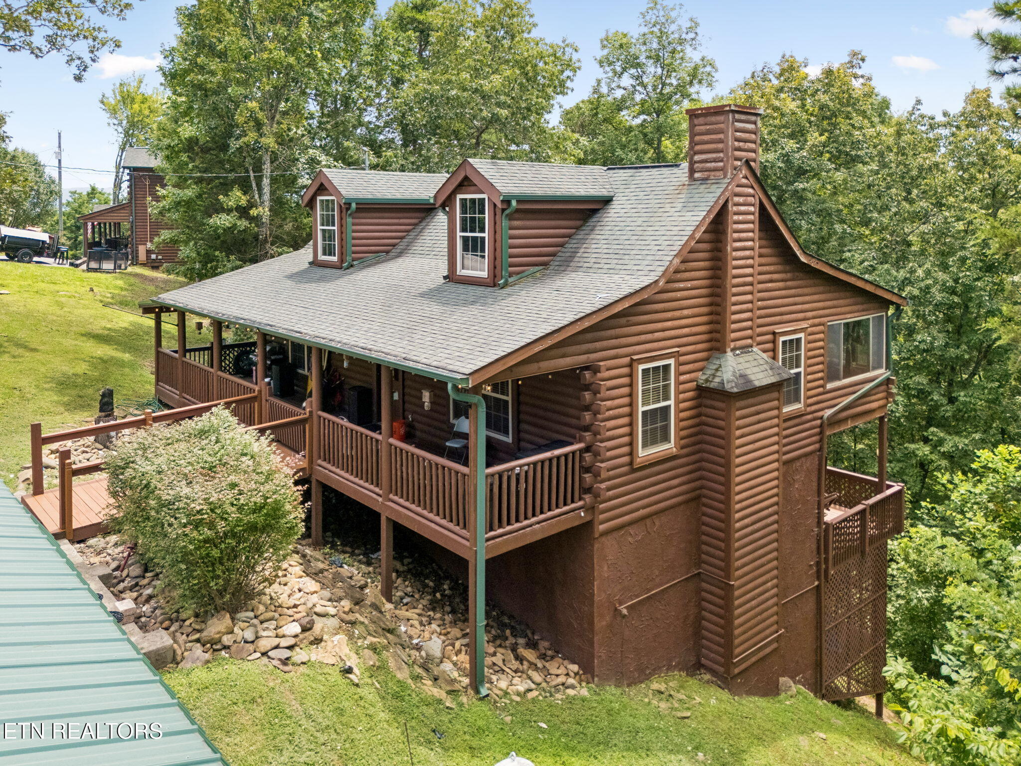 369 Oak Lake Drive Sevierville TN 37876