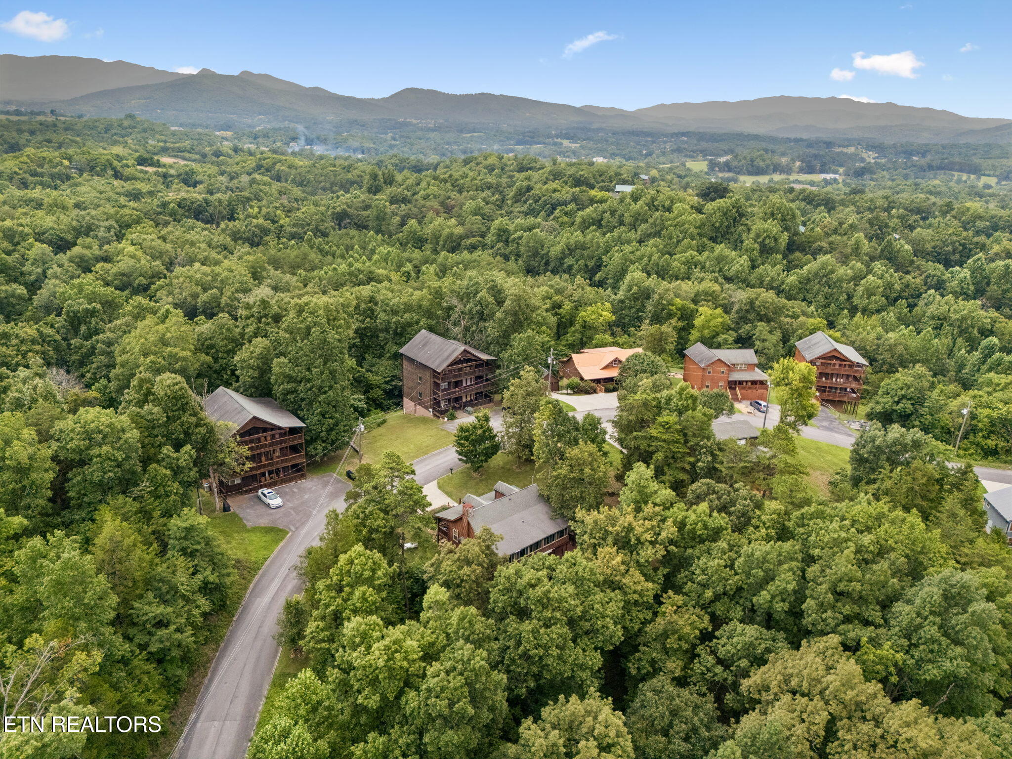 369 Oak Lake Drive Sevierville TN 37876