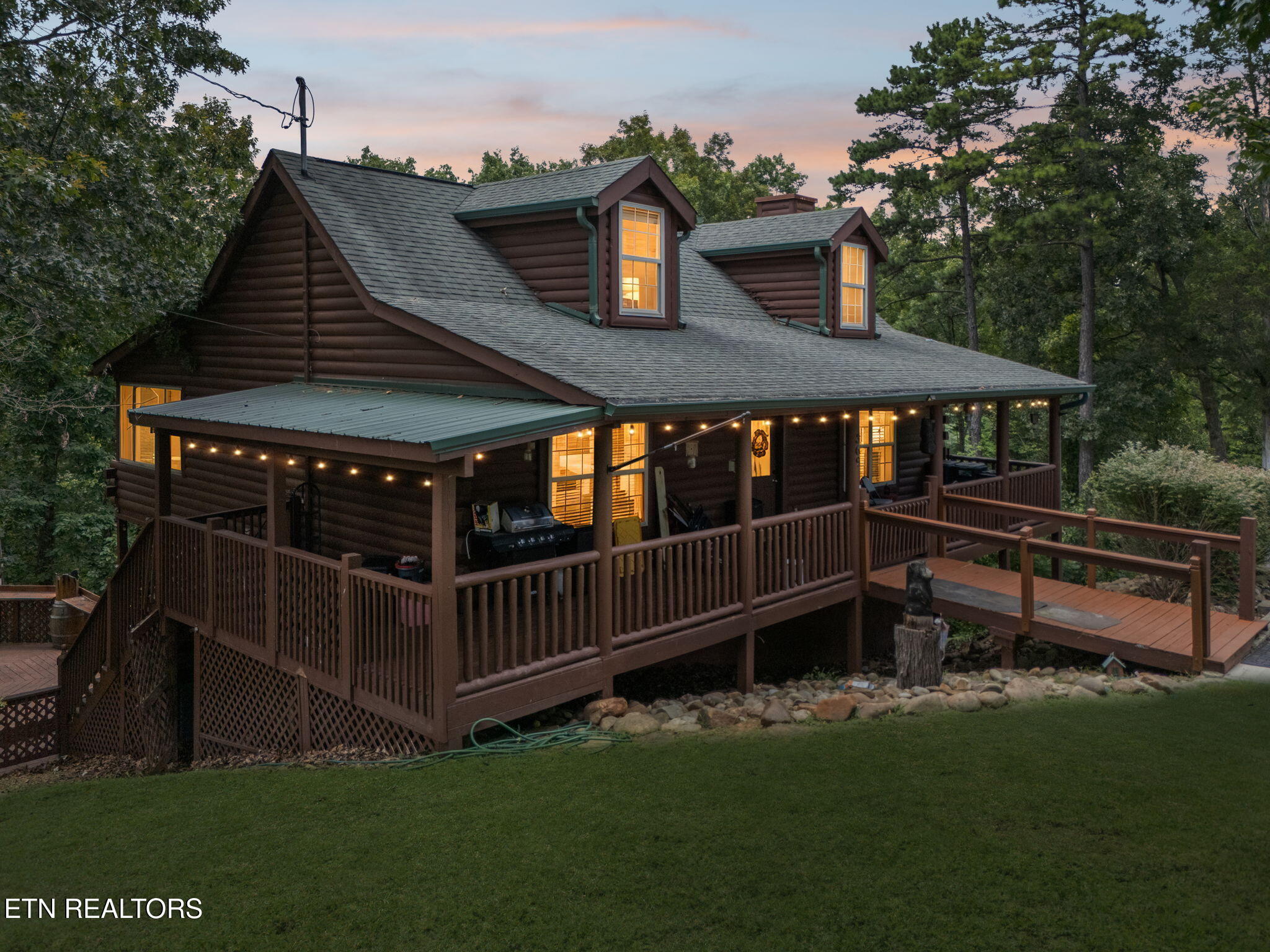 369 Oak Lake Drive Sevierville TN 37876