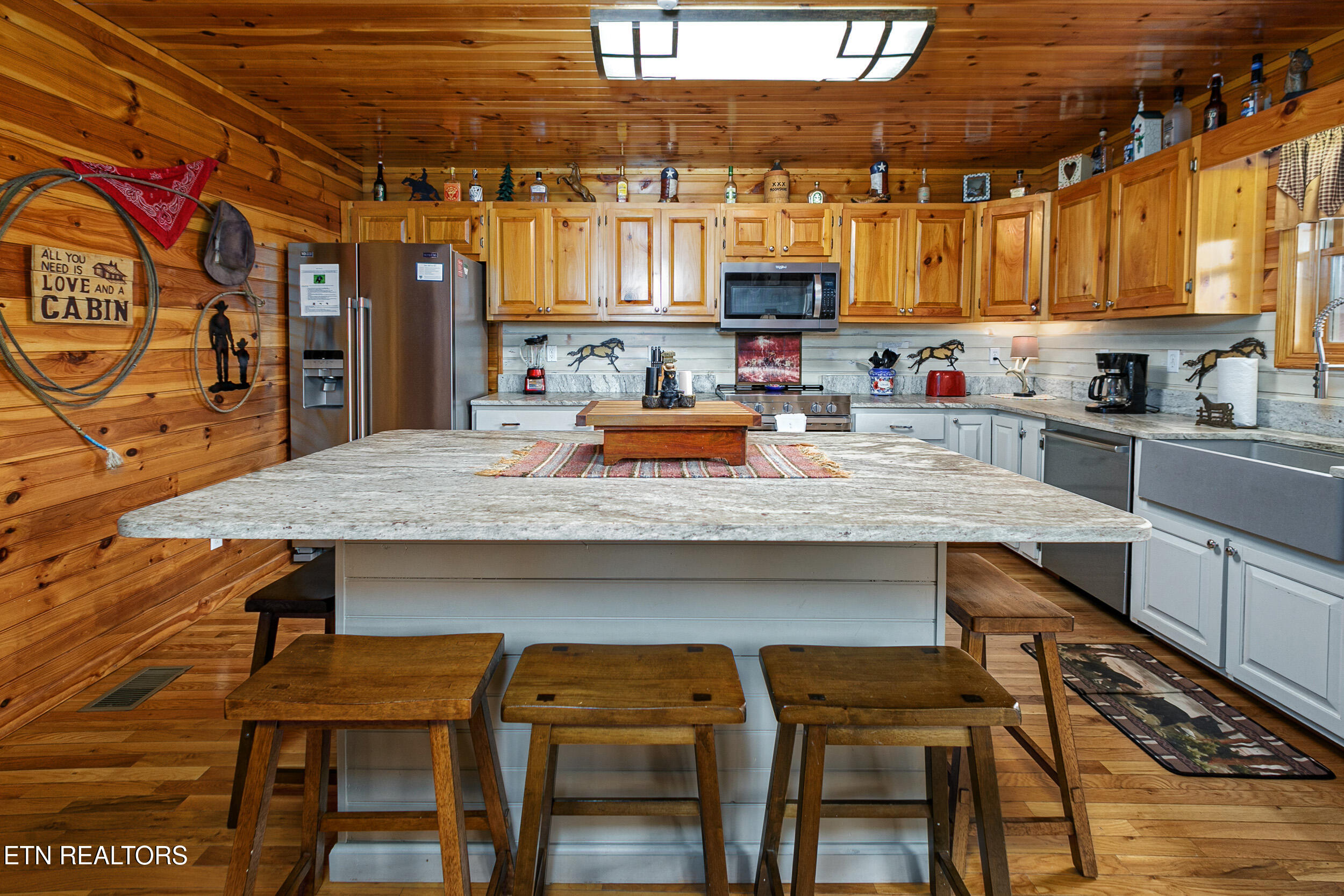 2314 Backwoods Way Gatlinburg TN 37738