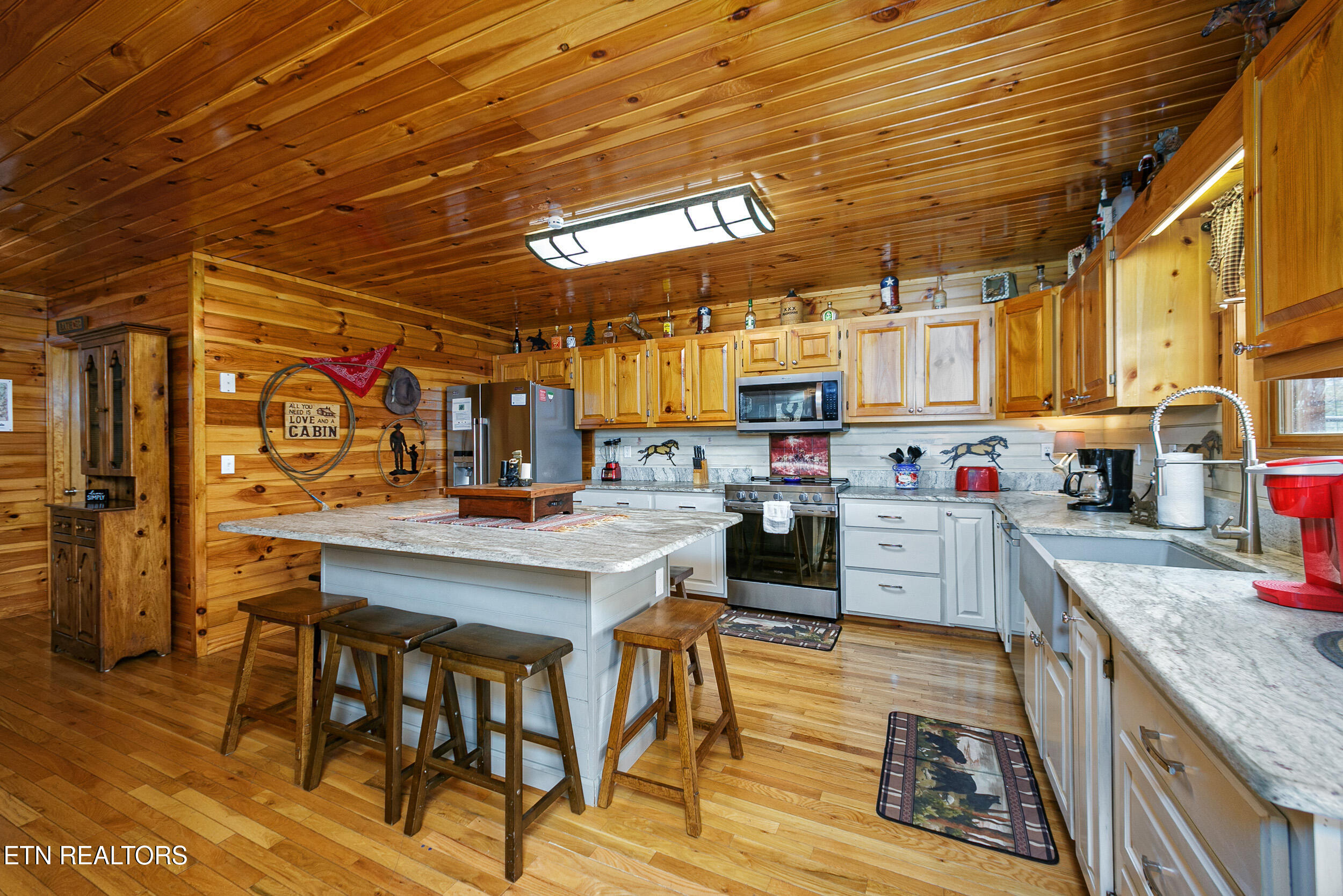 2314 Backwoods Way Gatlinburg TN 37738